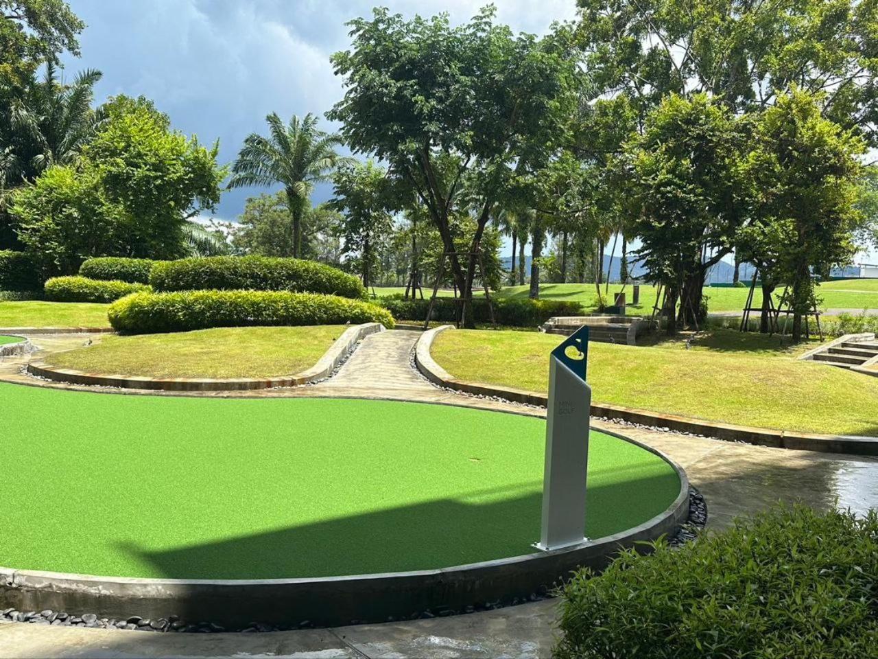 Apartment In Skypark Laguna
