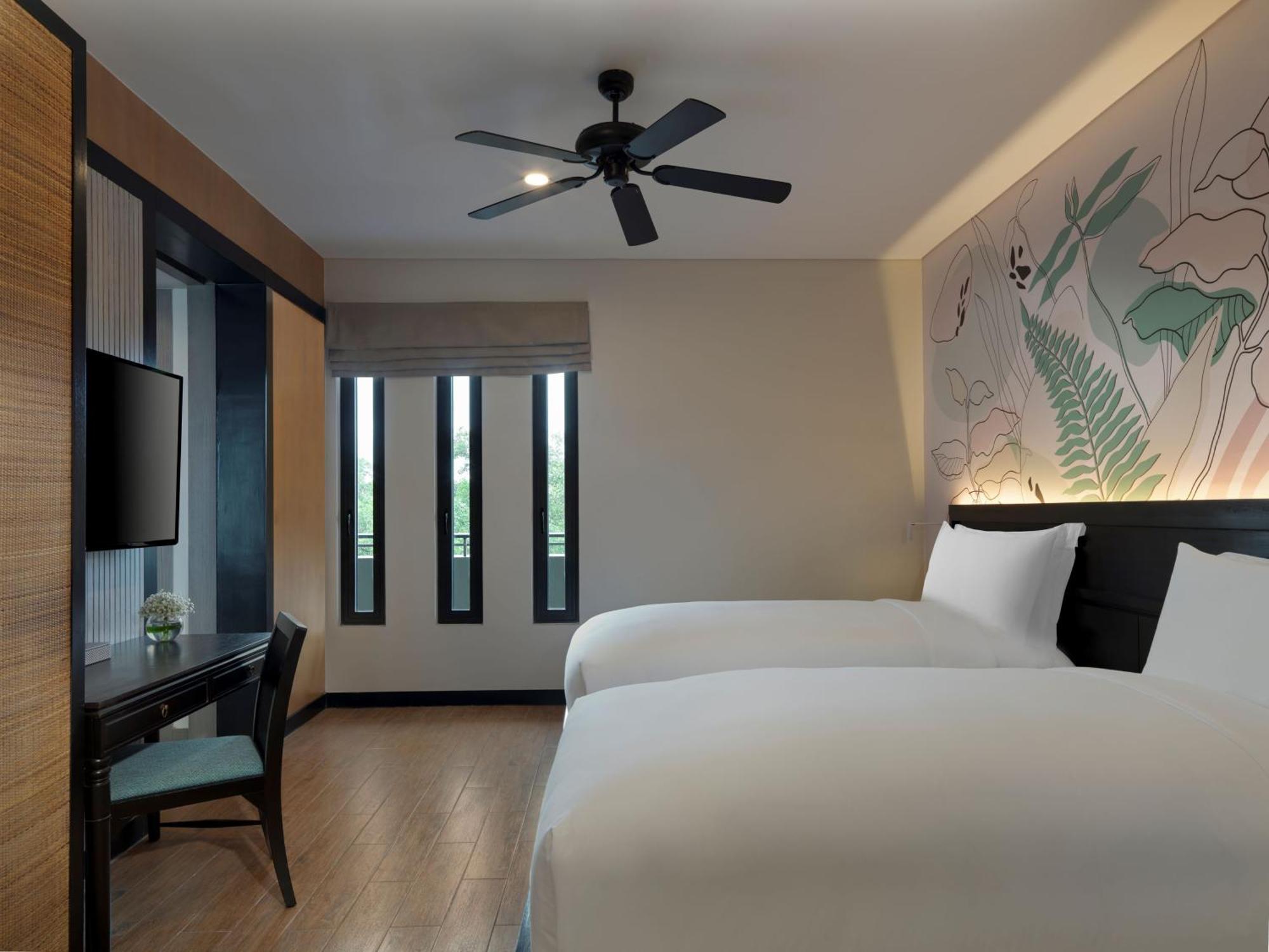 Avani Phuket Resort 5*