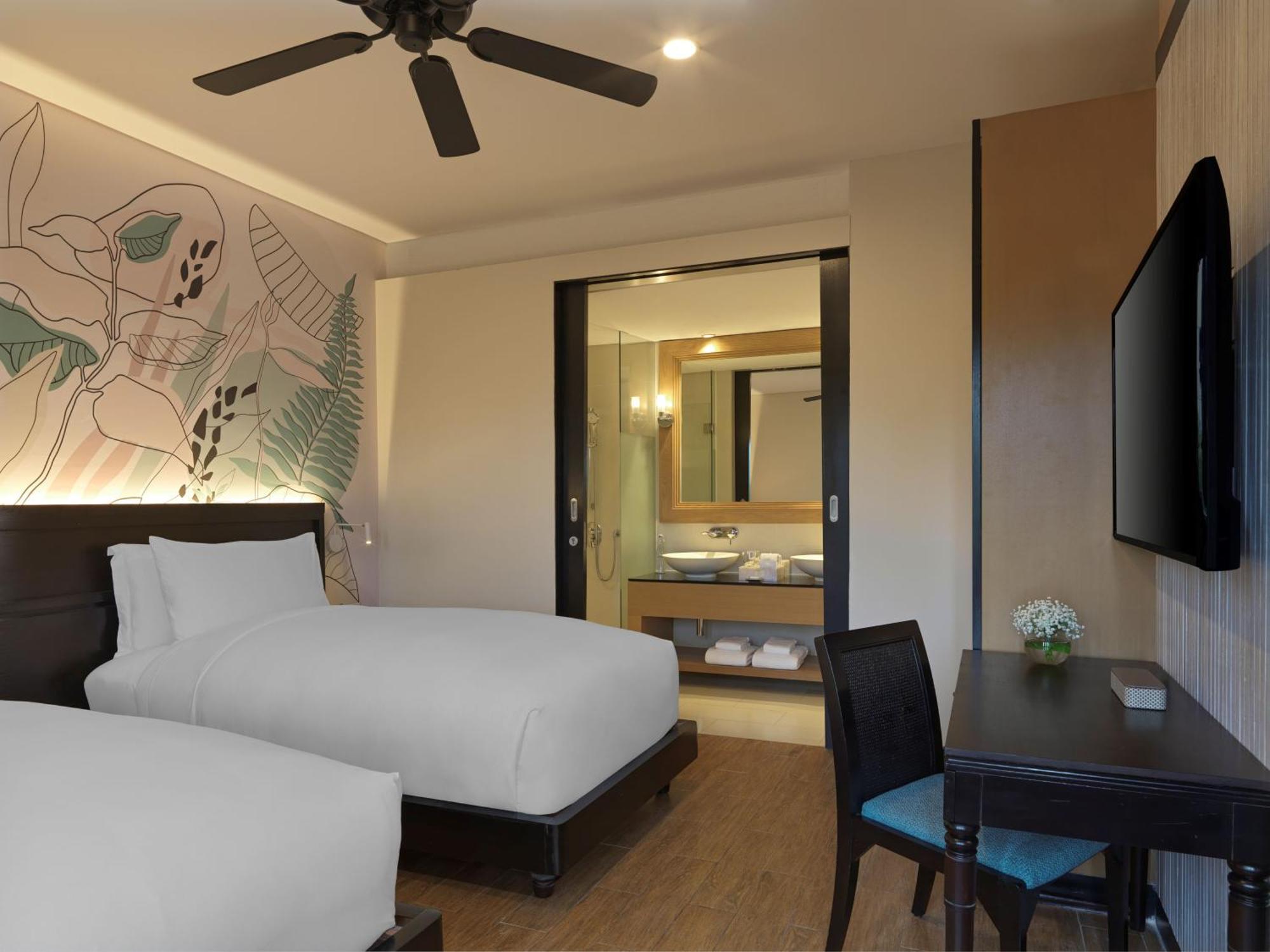 Avani Phuket Resort 5*