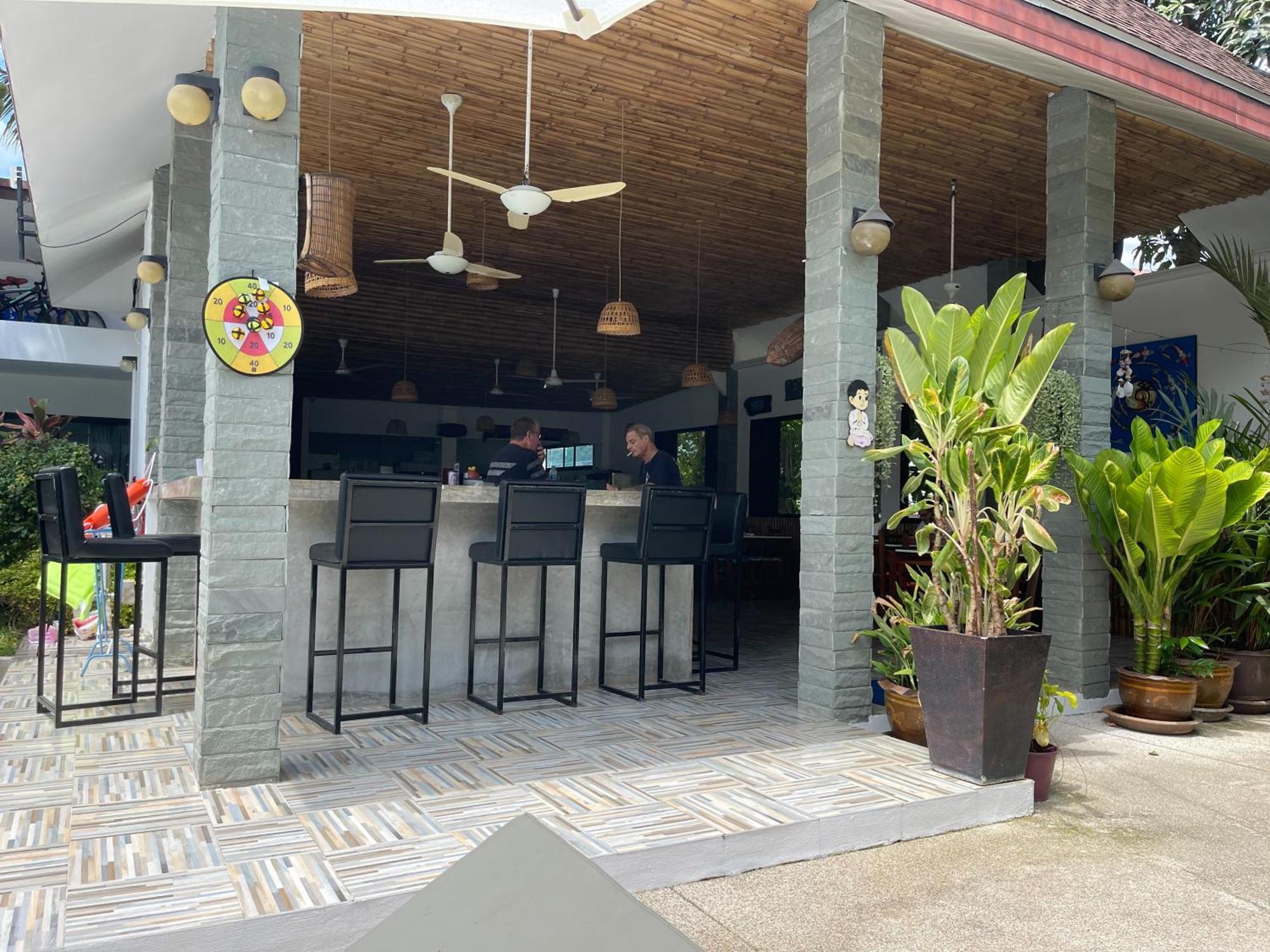 Lotus Bleu & Restaurant Resort