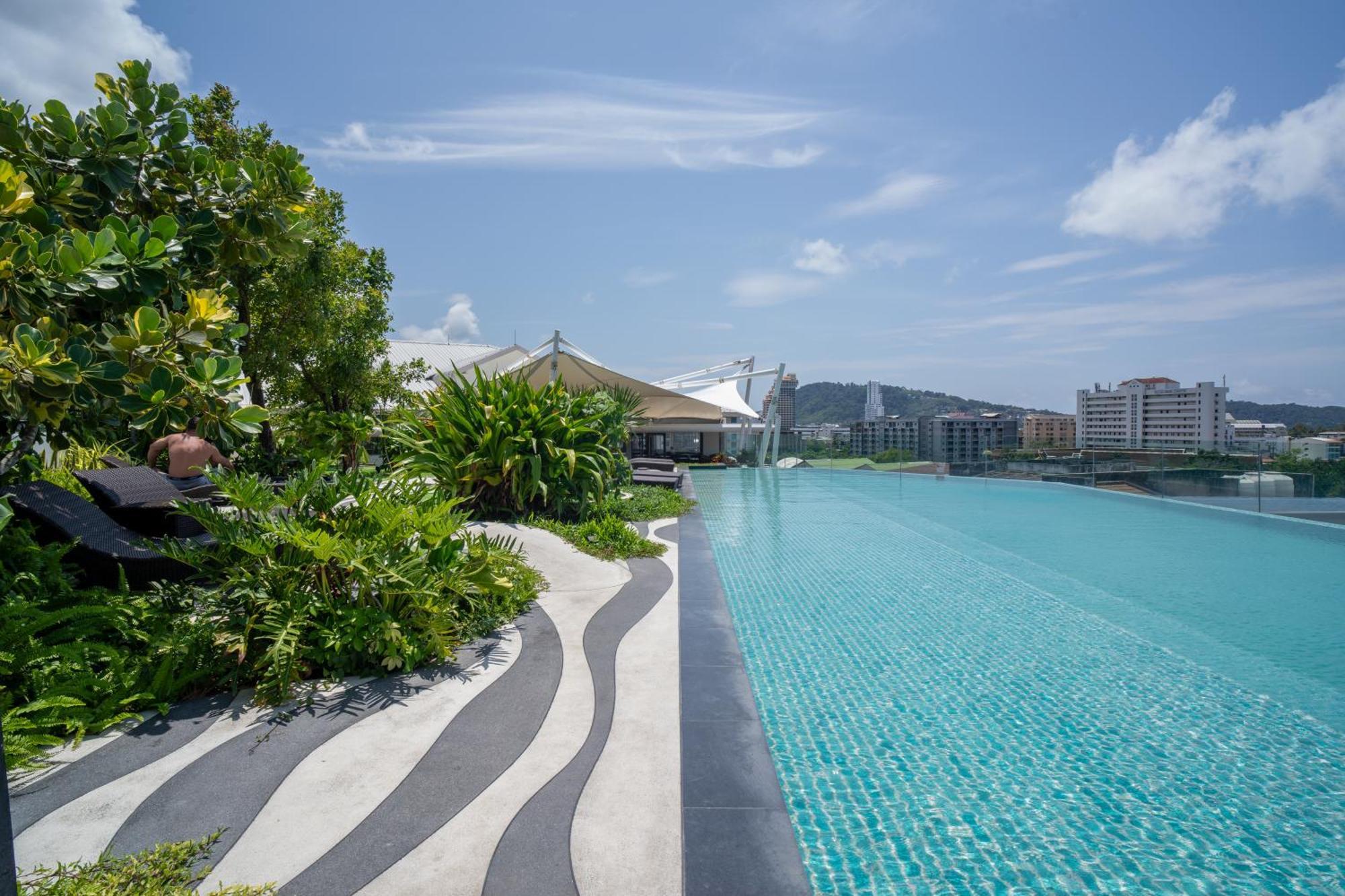 Journeyhub Phuket 4*