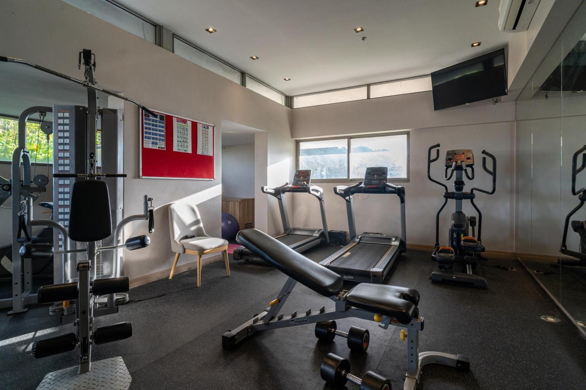 Hotel Journeyhub Phuket 4*