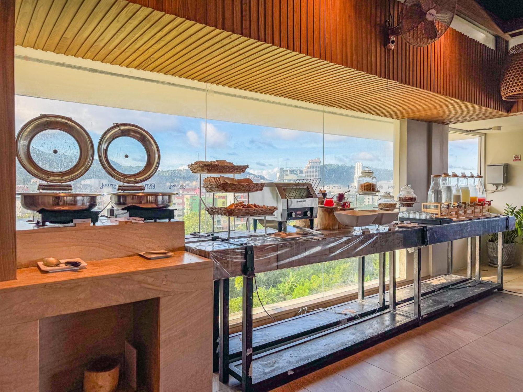 Journeyhub Phuket Hotel Patong