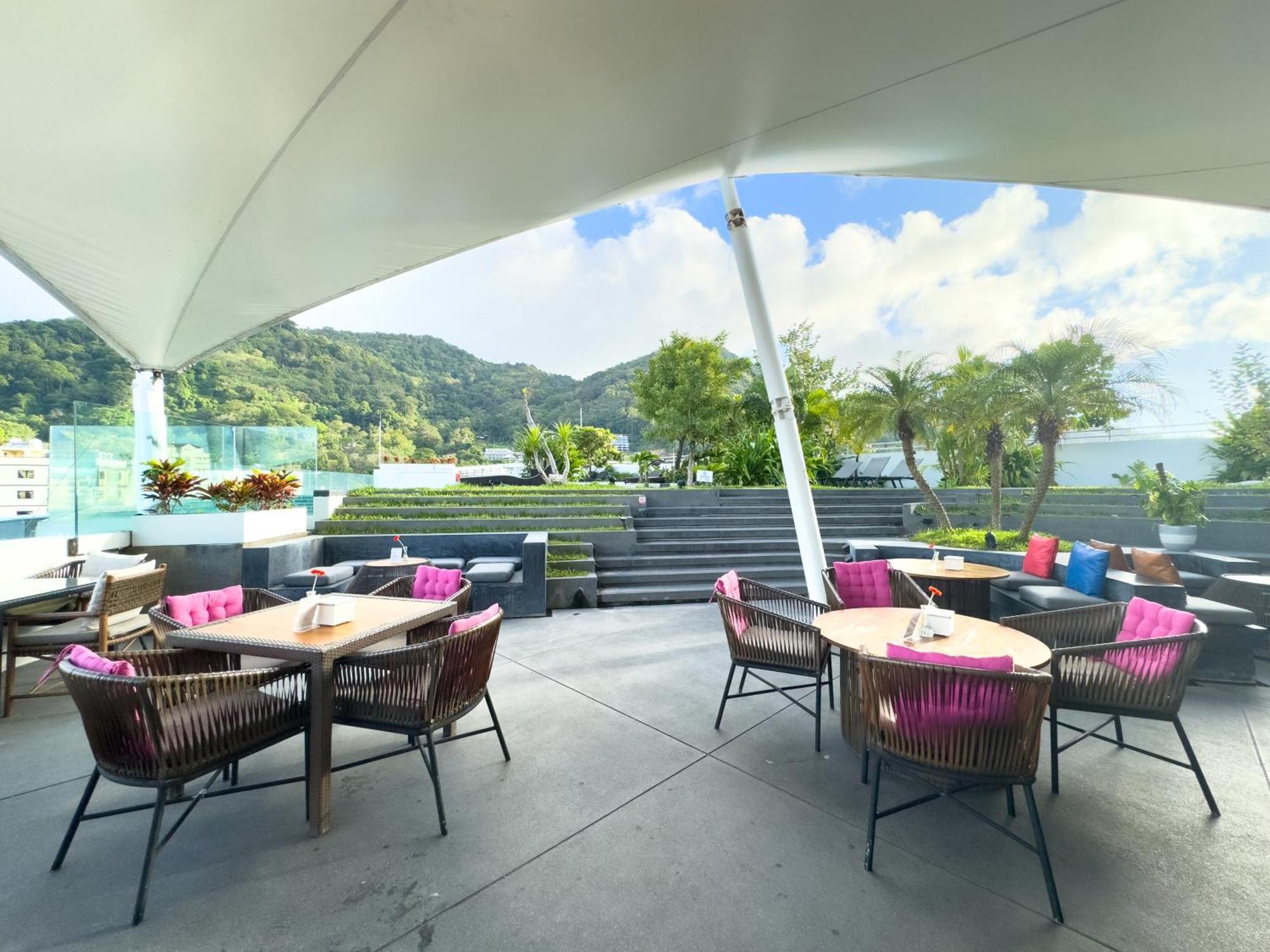 Journeyhub Phuket Hotel Patong