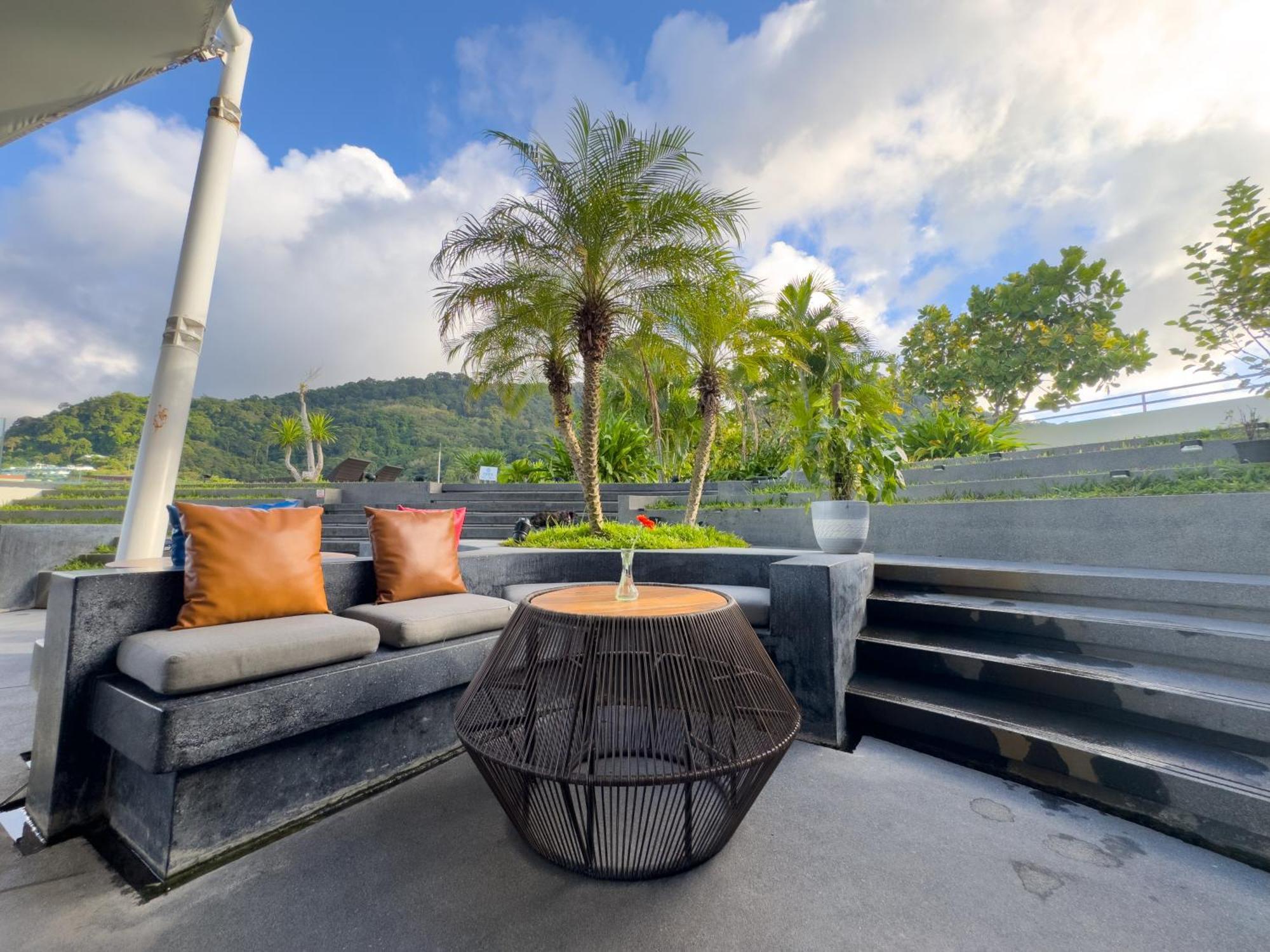 Hotel Journeyhub Phuket Patong