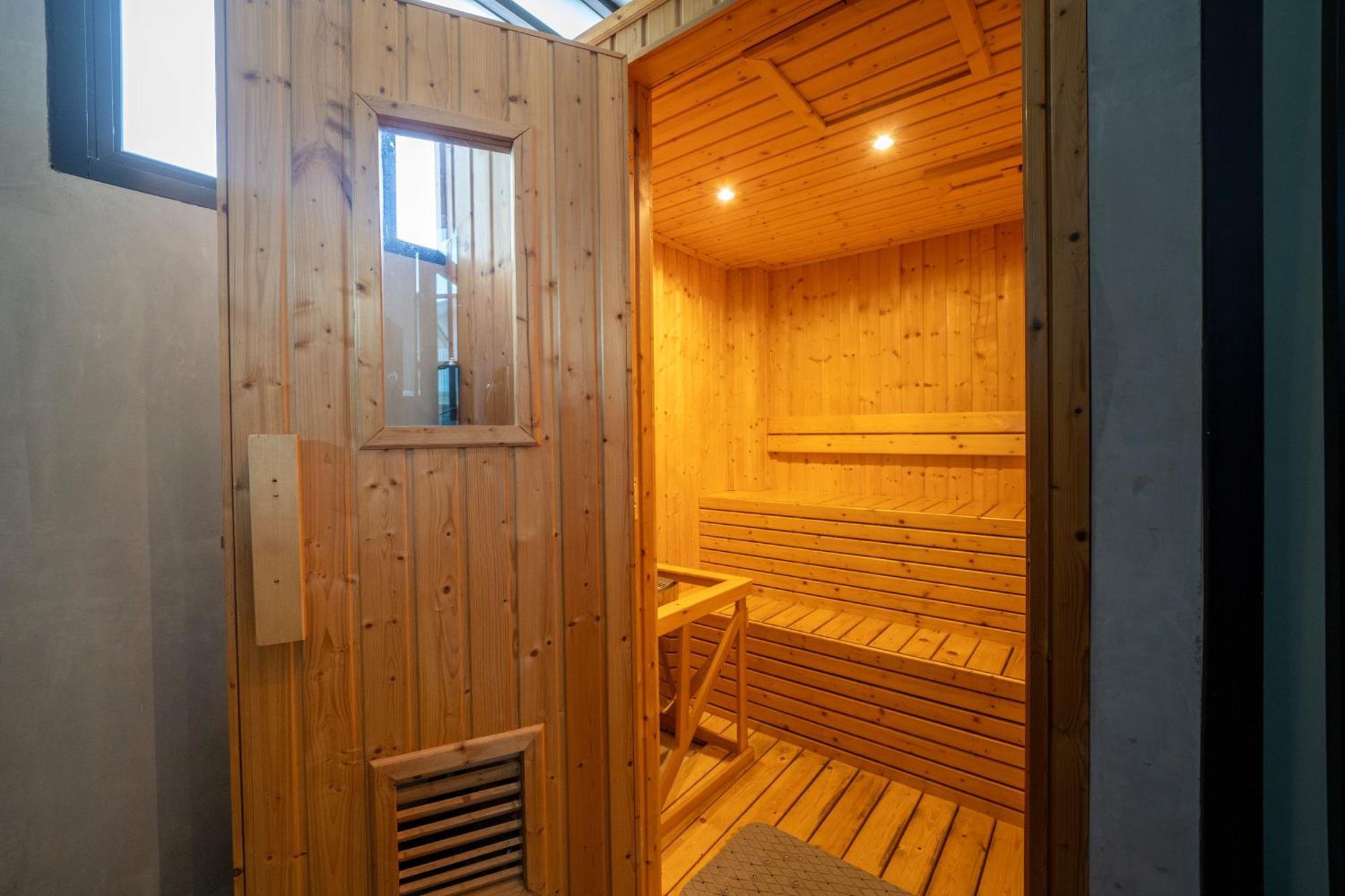 Lami - Luxury 3-bedroom Modern In With Private Pool, Gym & Sauna