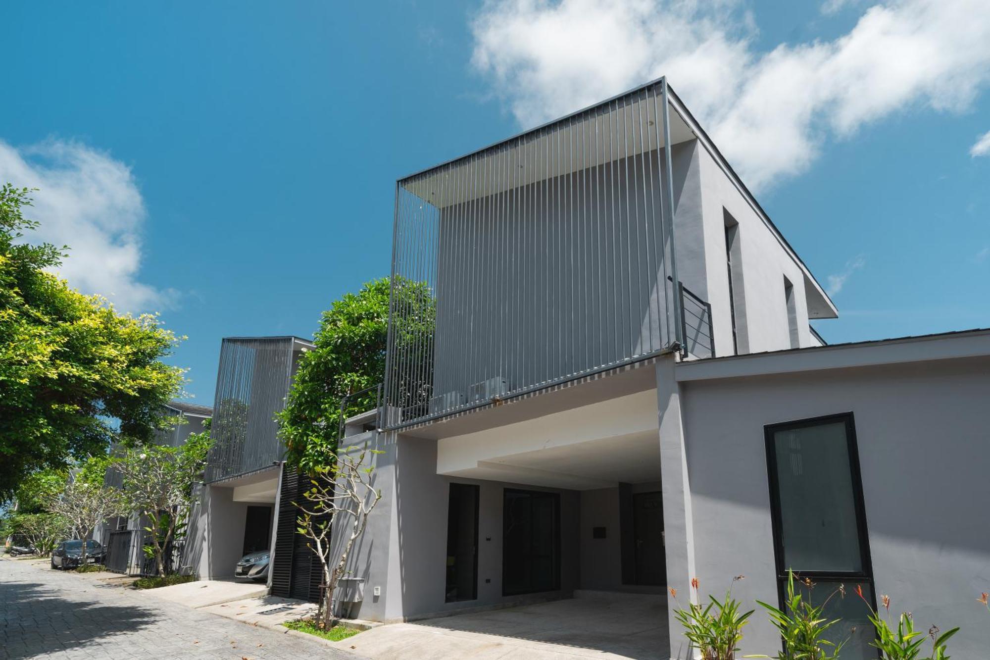 Villa Lami - Luxury 3-bedroom Modern In With Private Pool, Gym & Sauna *