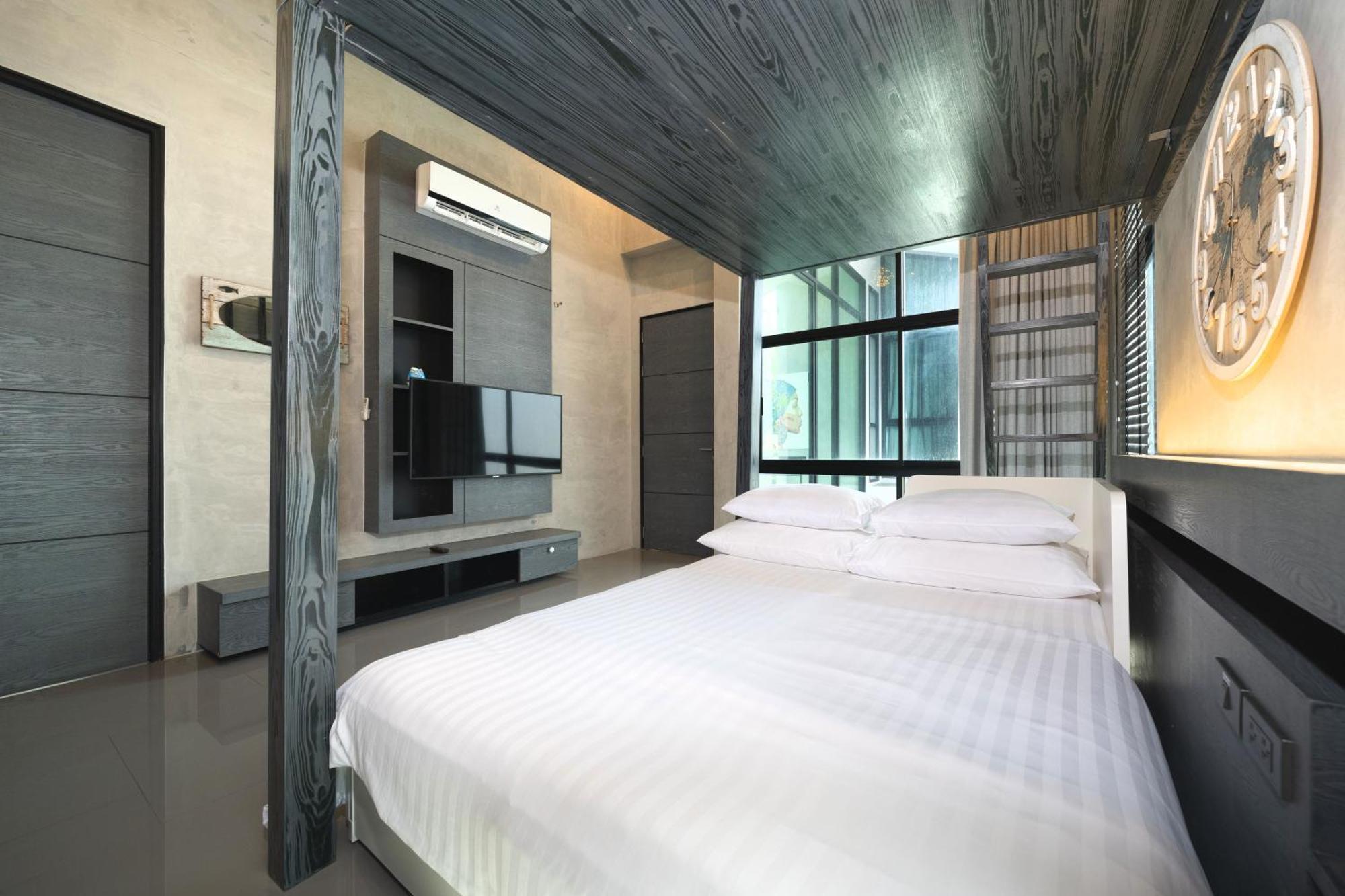 Lami - Luxury 3-bedroom Modern In With Private Pool, Gym & Sauna Villa *