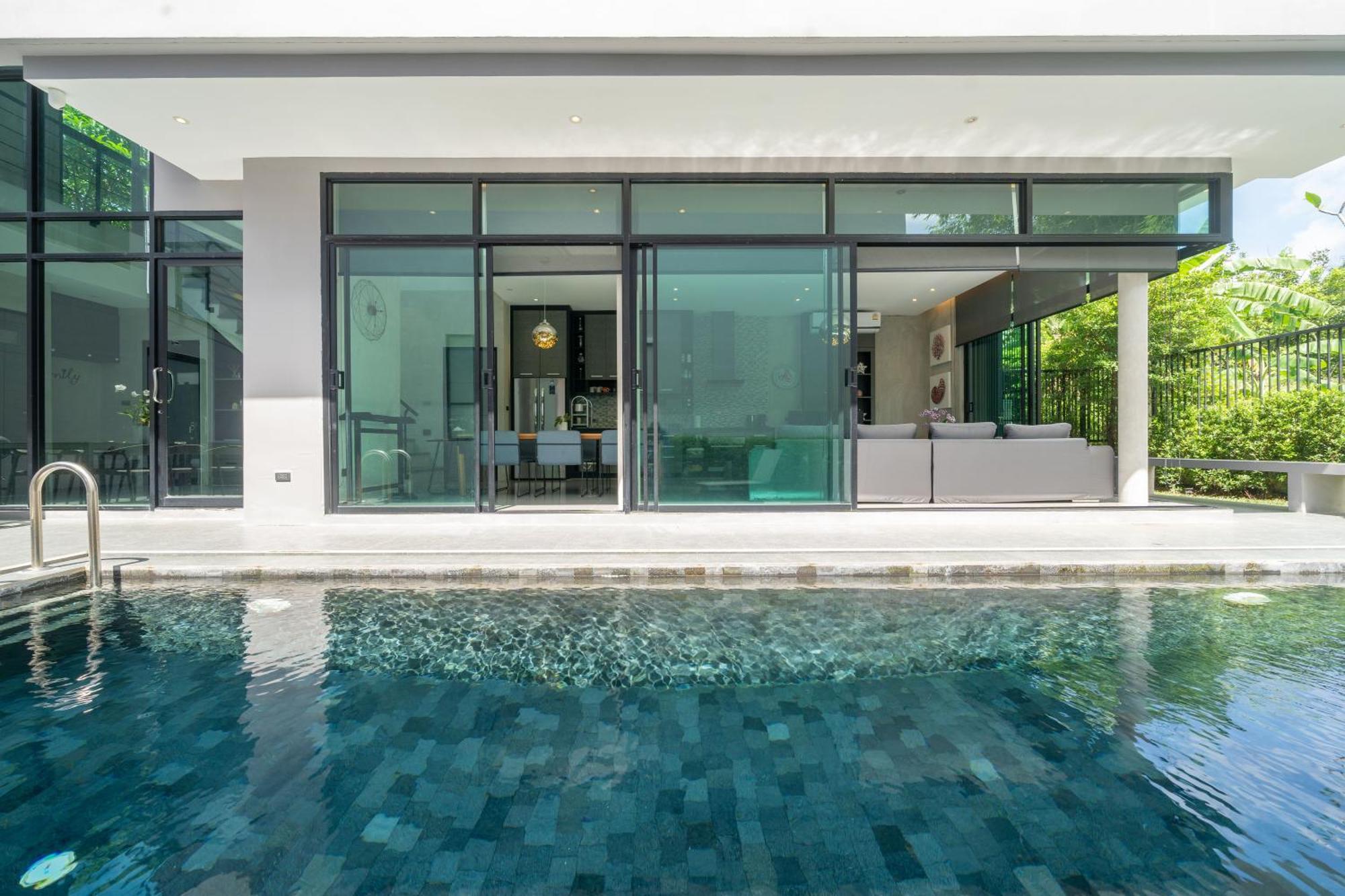 Lami - Luxury 3-bedroom Modern In With Private Pool, Gym & Sauna Villa *