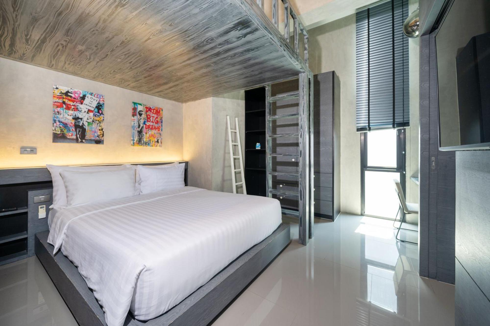 Lami - Luxury 3-bedroom Modern In With Private Pool, Gym & Sauna Phuket
