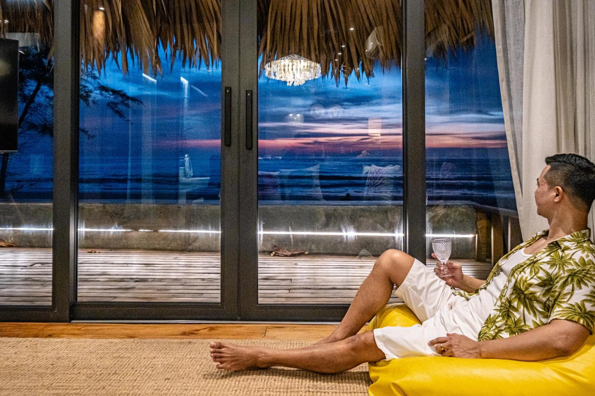 Sealord Beachfront * Nai Thon Beach