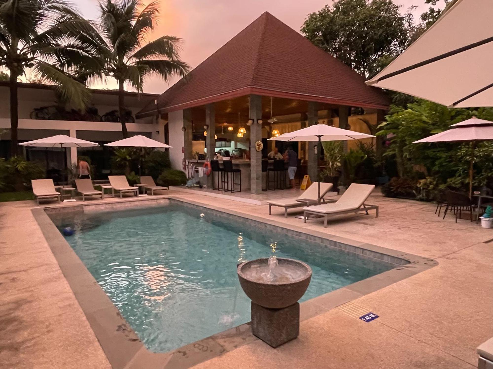 Lotus Bleu & Restaurant