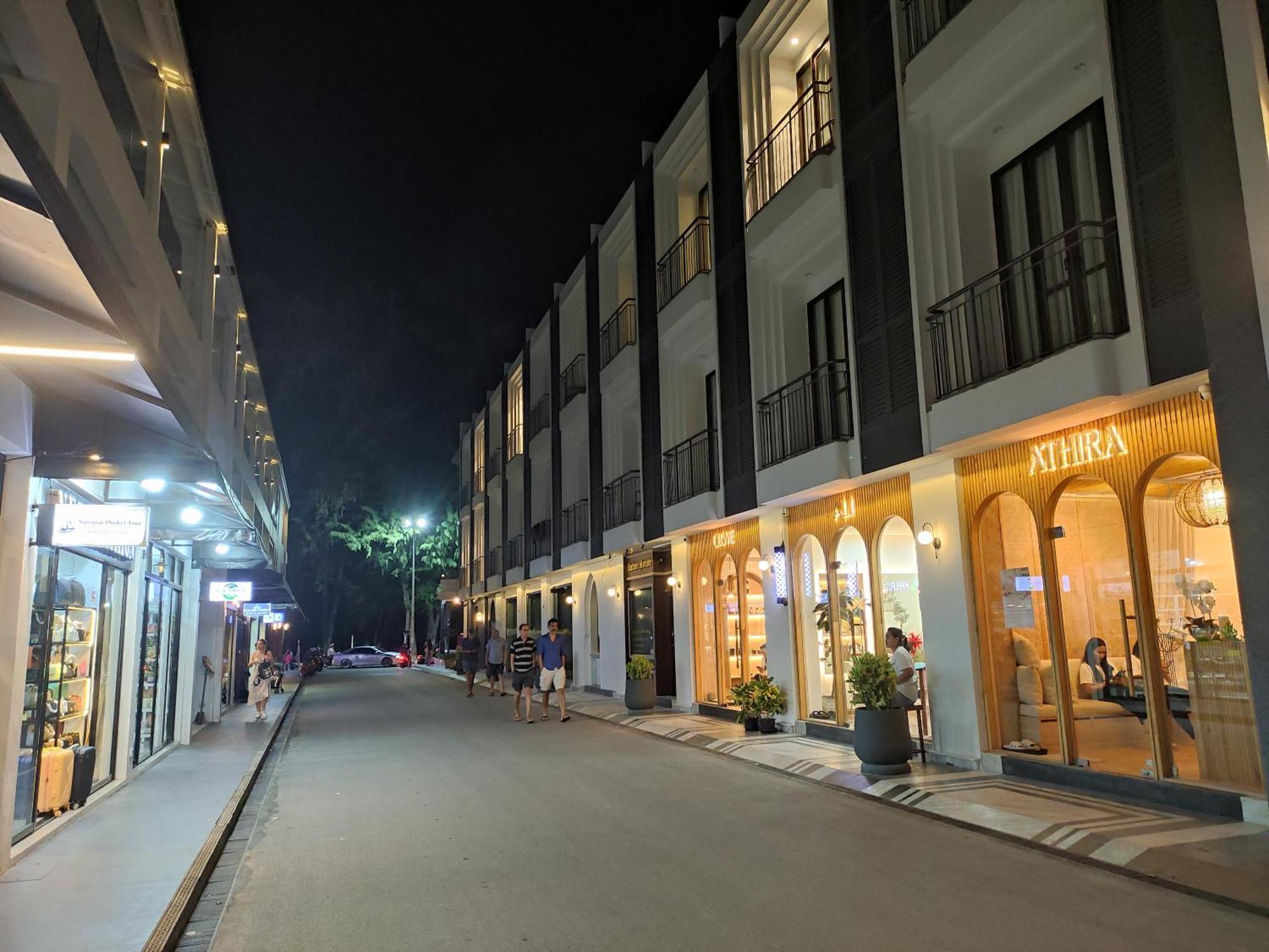 Sea Paradise Hotel 2*