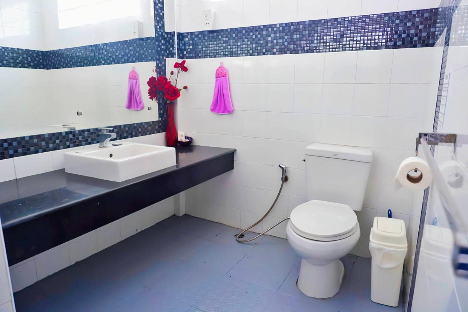 Hotel Kingsacre Nai Yang