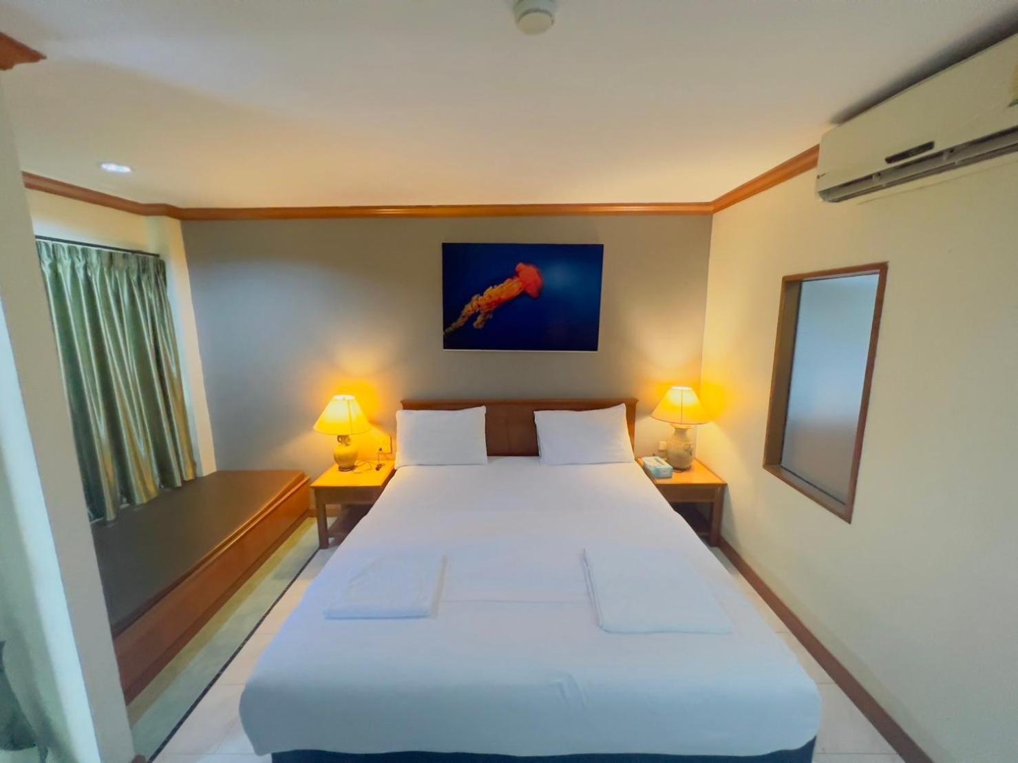 Royal Vista Hotel