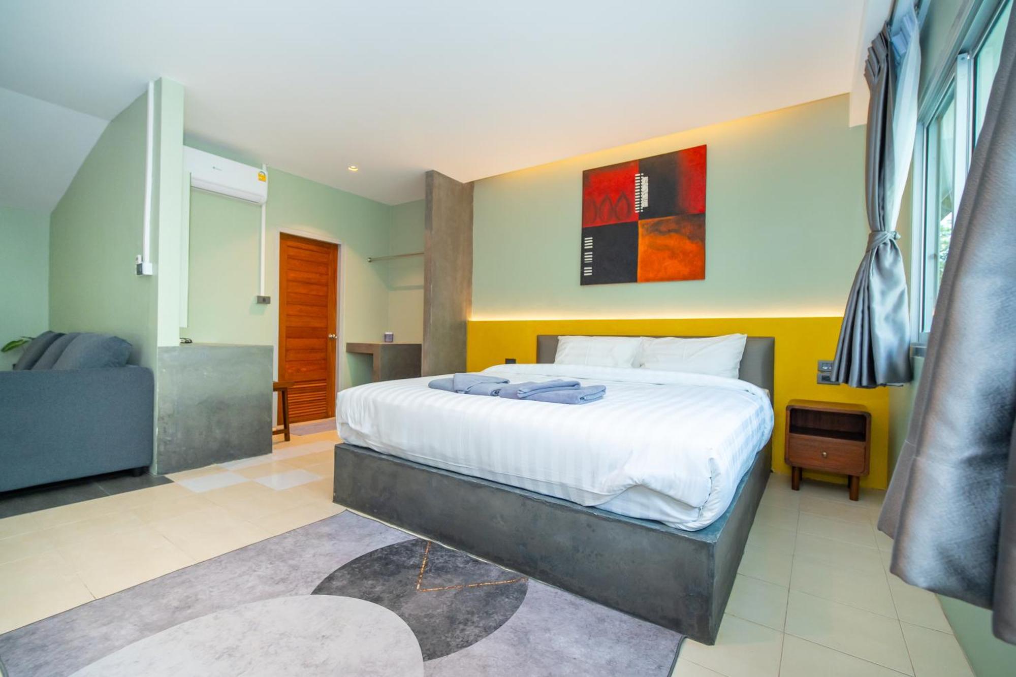 Hotel Maiiam Kata Beach (Phuket)