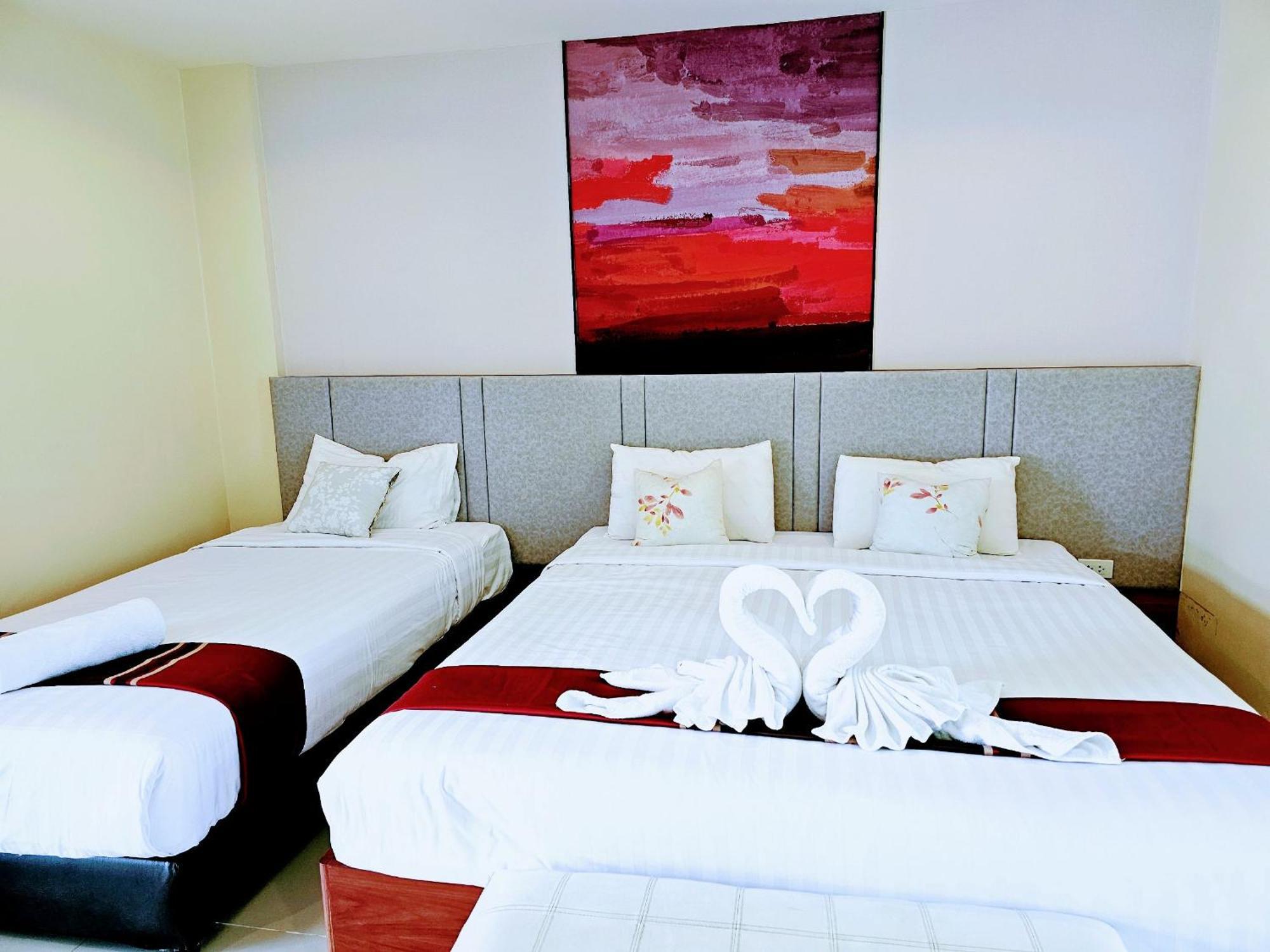 Aparthotel Stayhere@airport Service *