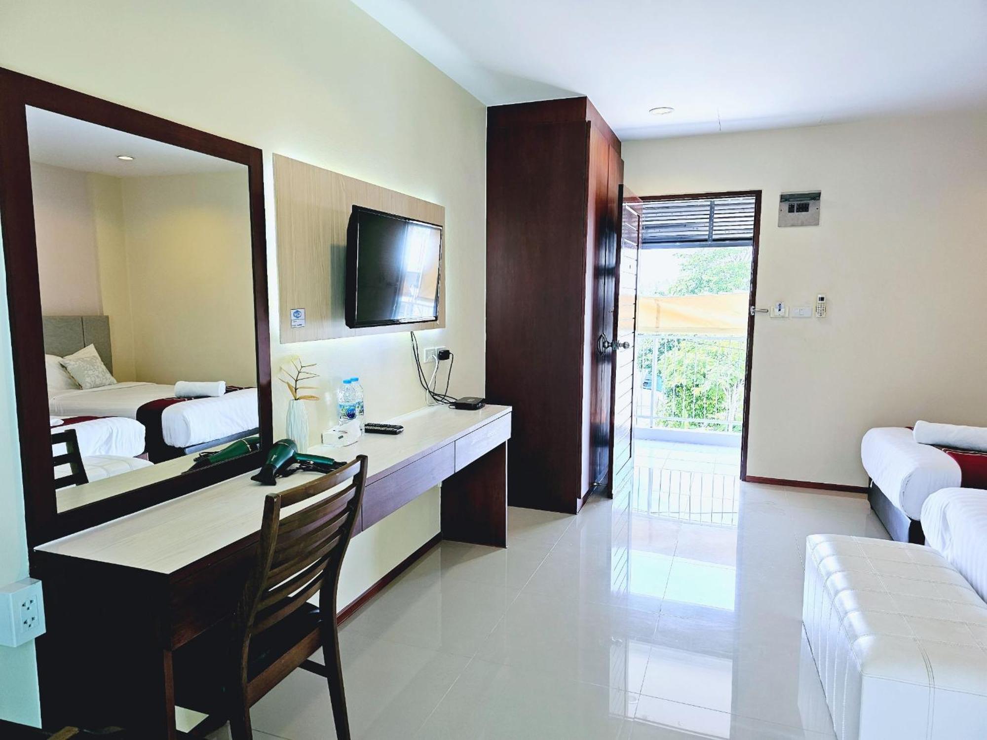 Stayhere@airport Service
