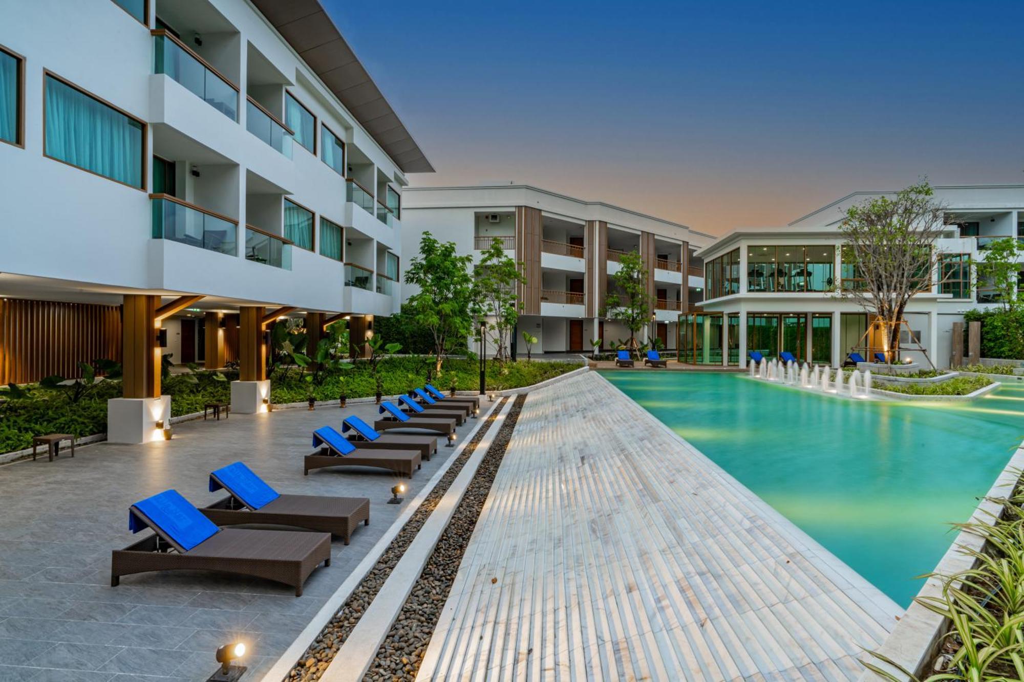 Bella Nara Phuket Naiyang Hotel 5*