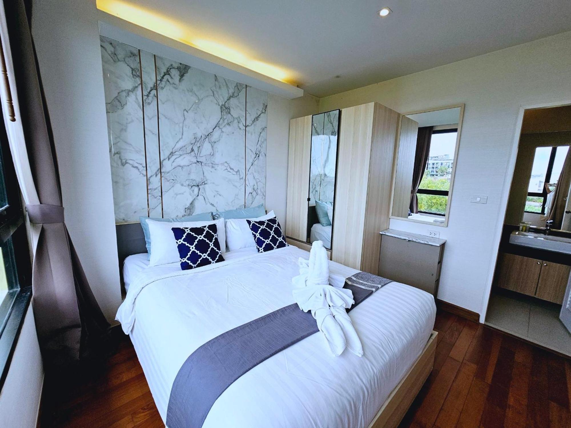 Aparthotel The Naiharn By Sala Estate Nai Harn