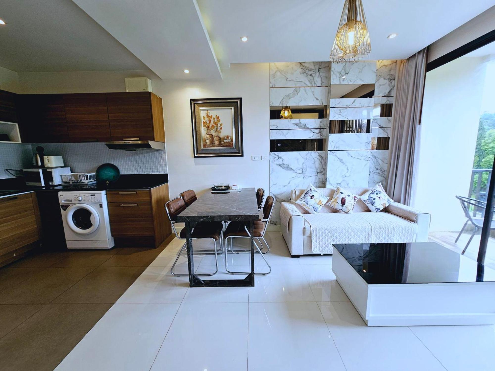 The Naiharn By Sala Estate