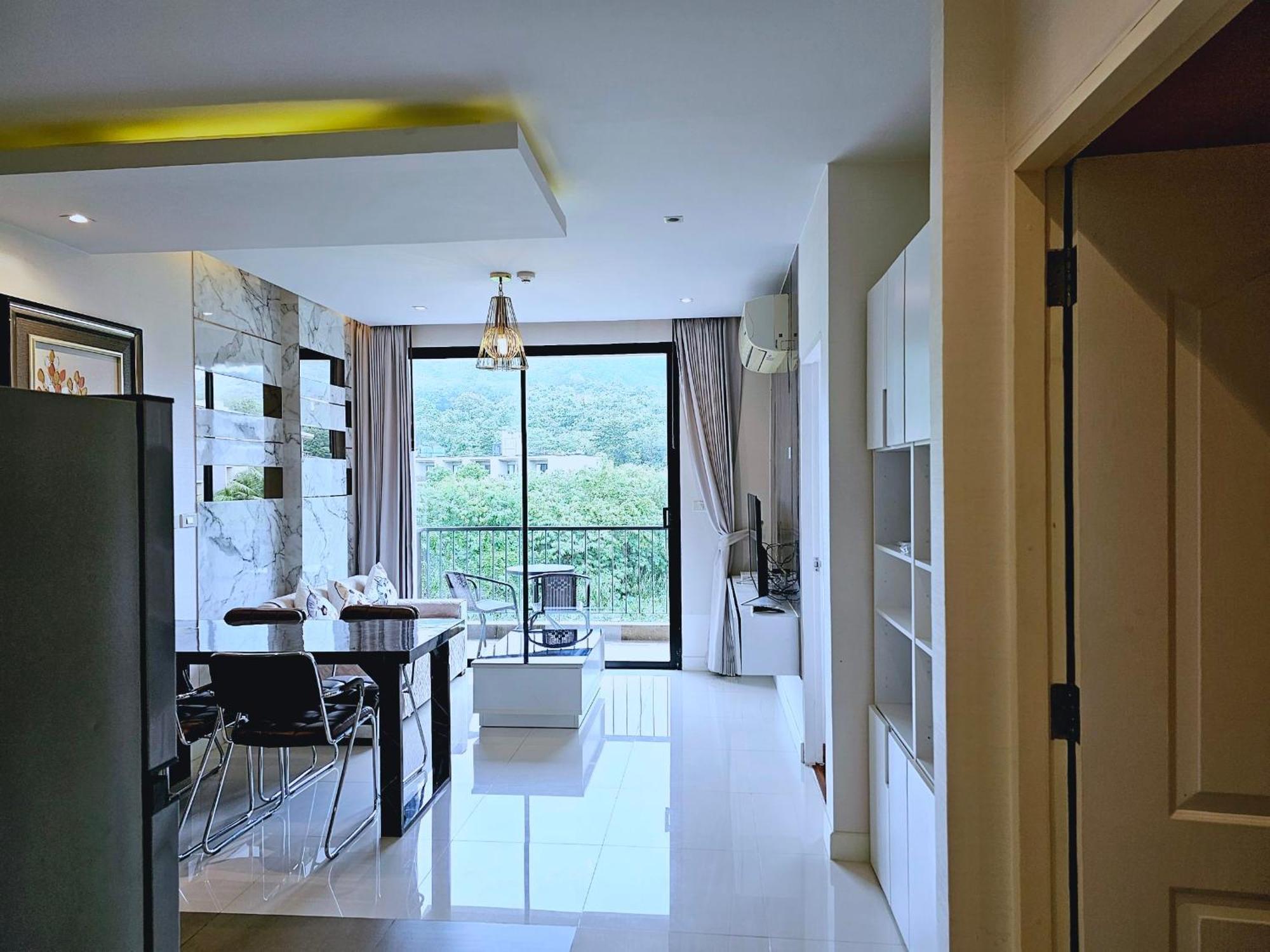 Aparthotel The Naiharn By Sala Estate