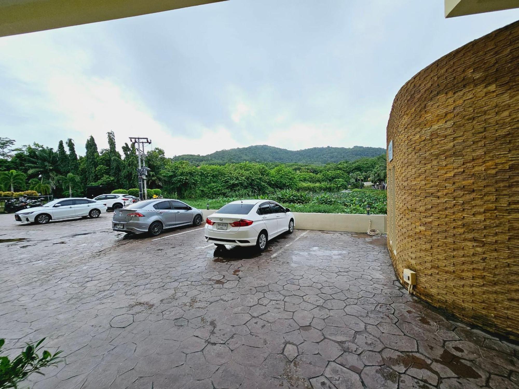 Aparthotel The Naiharn By Sala Estate Nai Harn