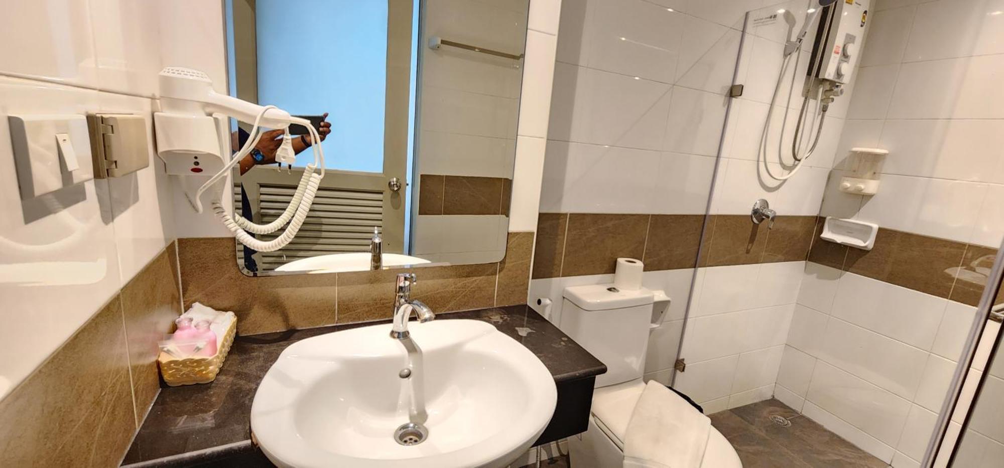 Hotel Issara Patong