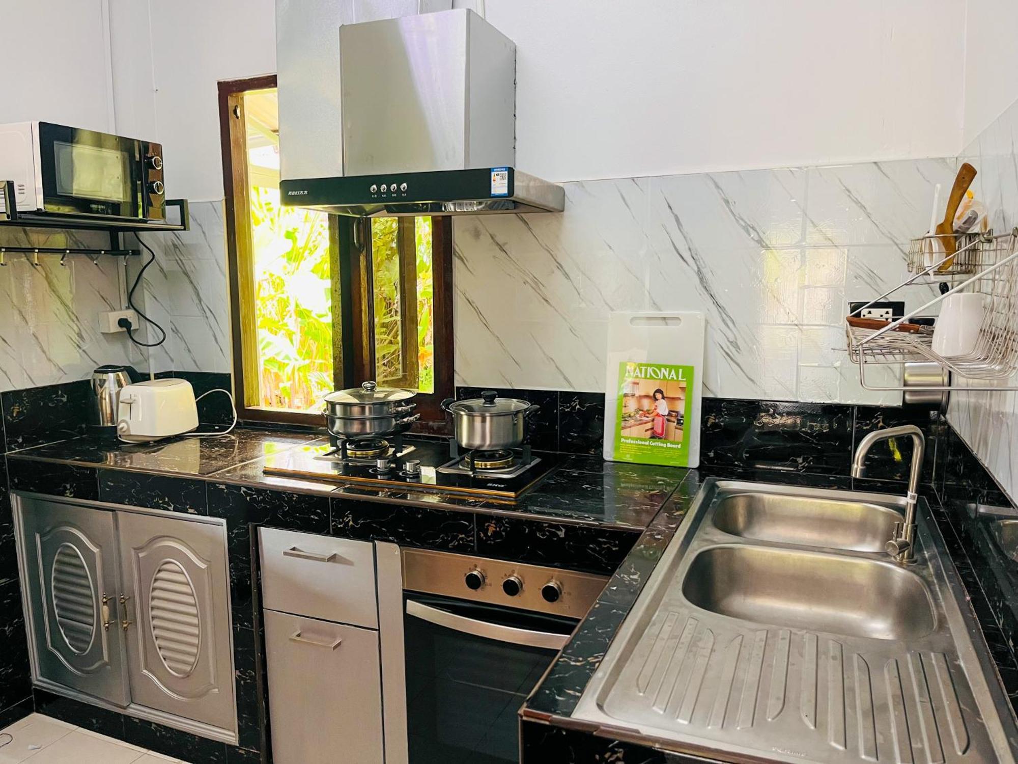 Gasthuis 2br Maryam Near Tesco & Beach. 2*