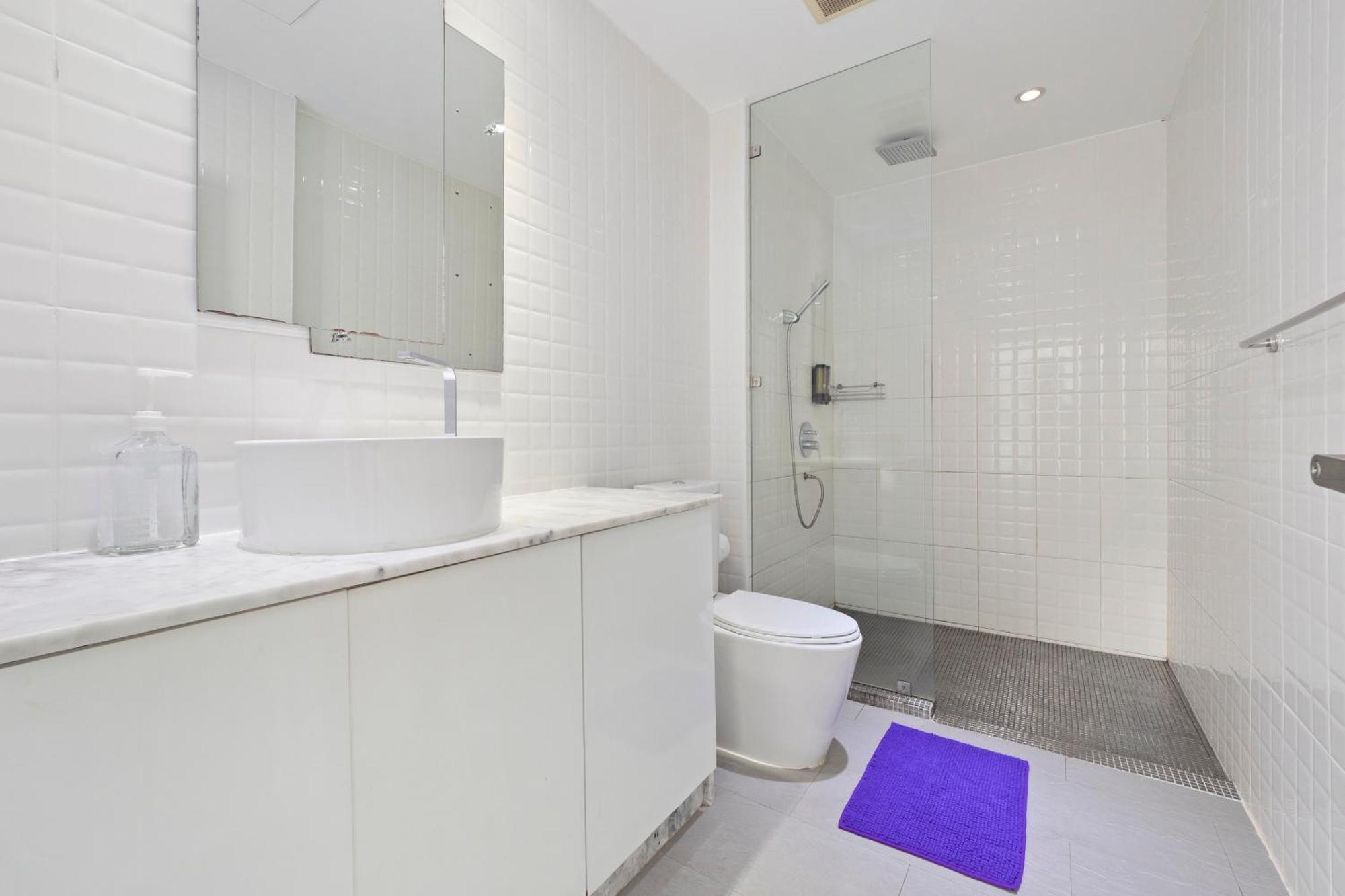 4 Bedrooms & Bathroom For Up To 12 Guests 7kms To Patong At The Fairways Golf Vakantiehuis *
