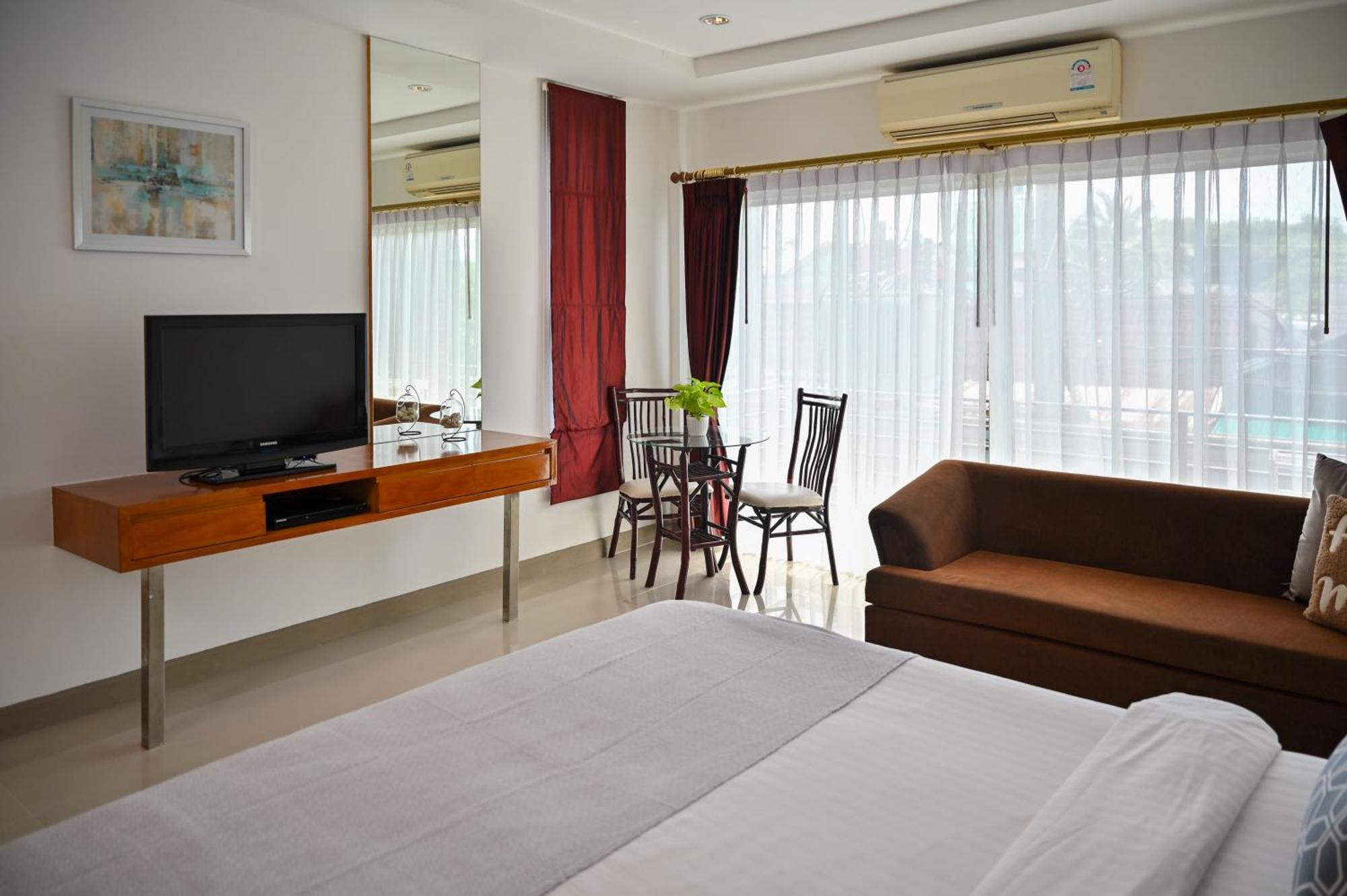 Hotel Sivana Place Phuket 3*