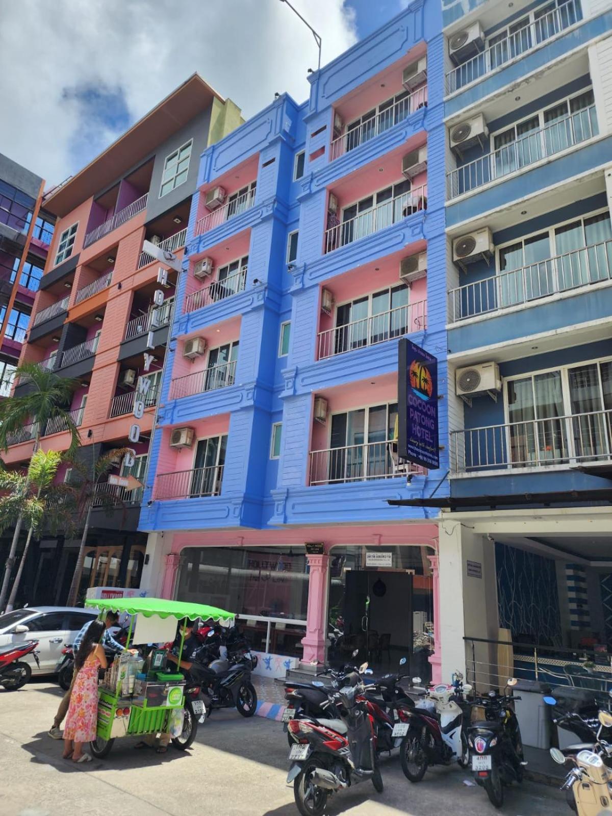 Hollywood Hotel 3*