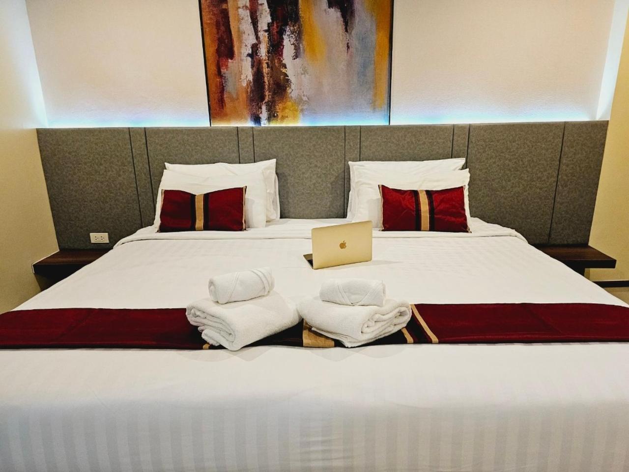 Stayhere@airport Service