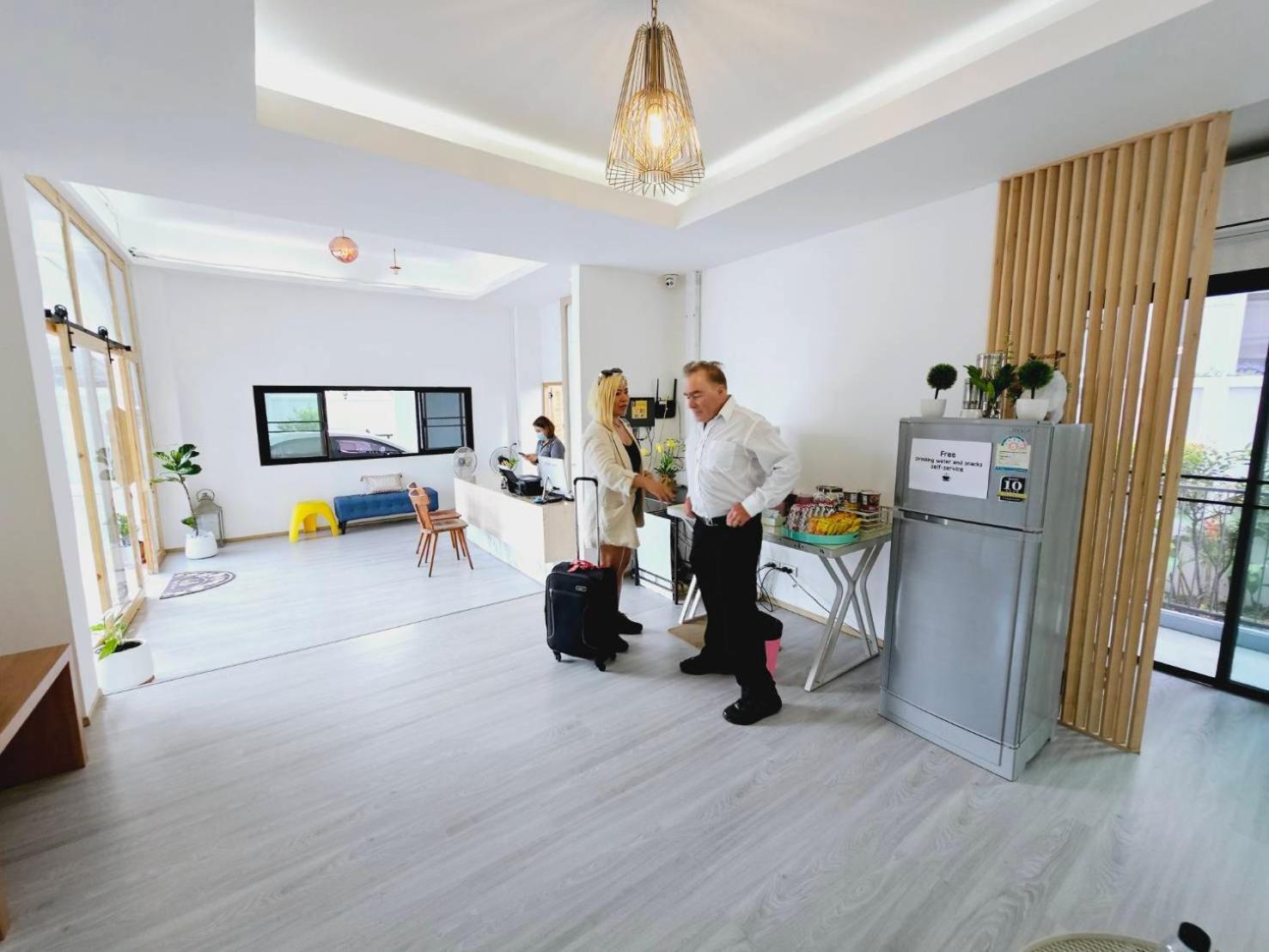 Stayhere@airport Service Aparthotel
