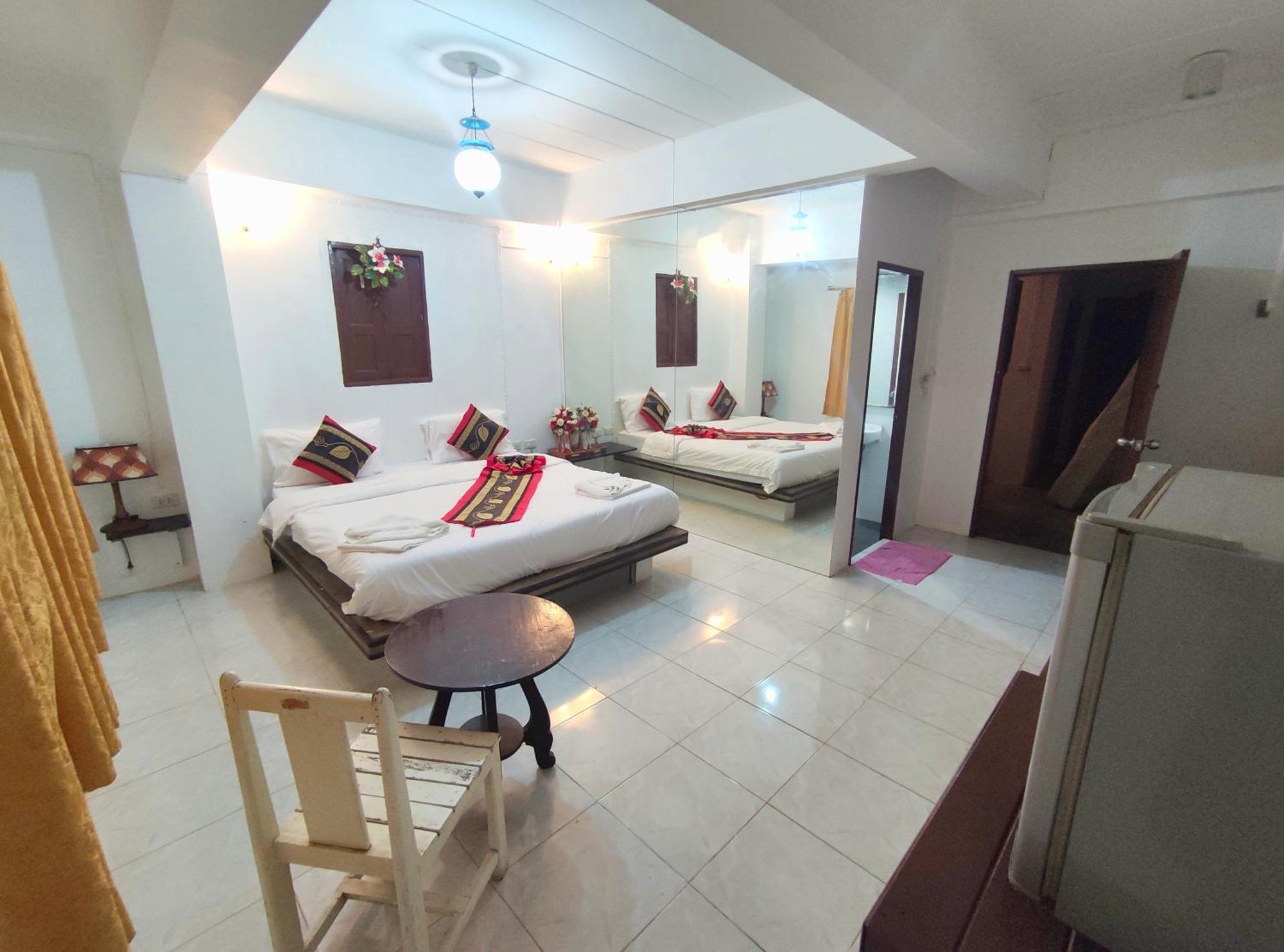 Hotel Sea Paradise 2*