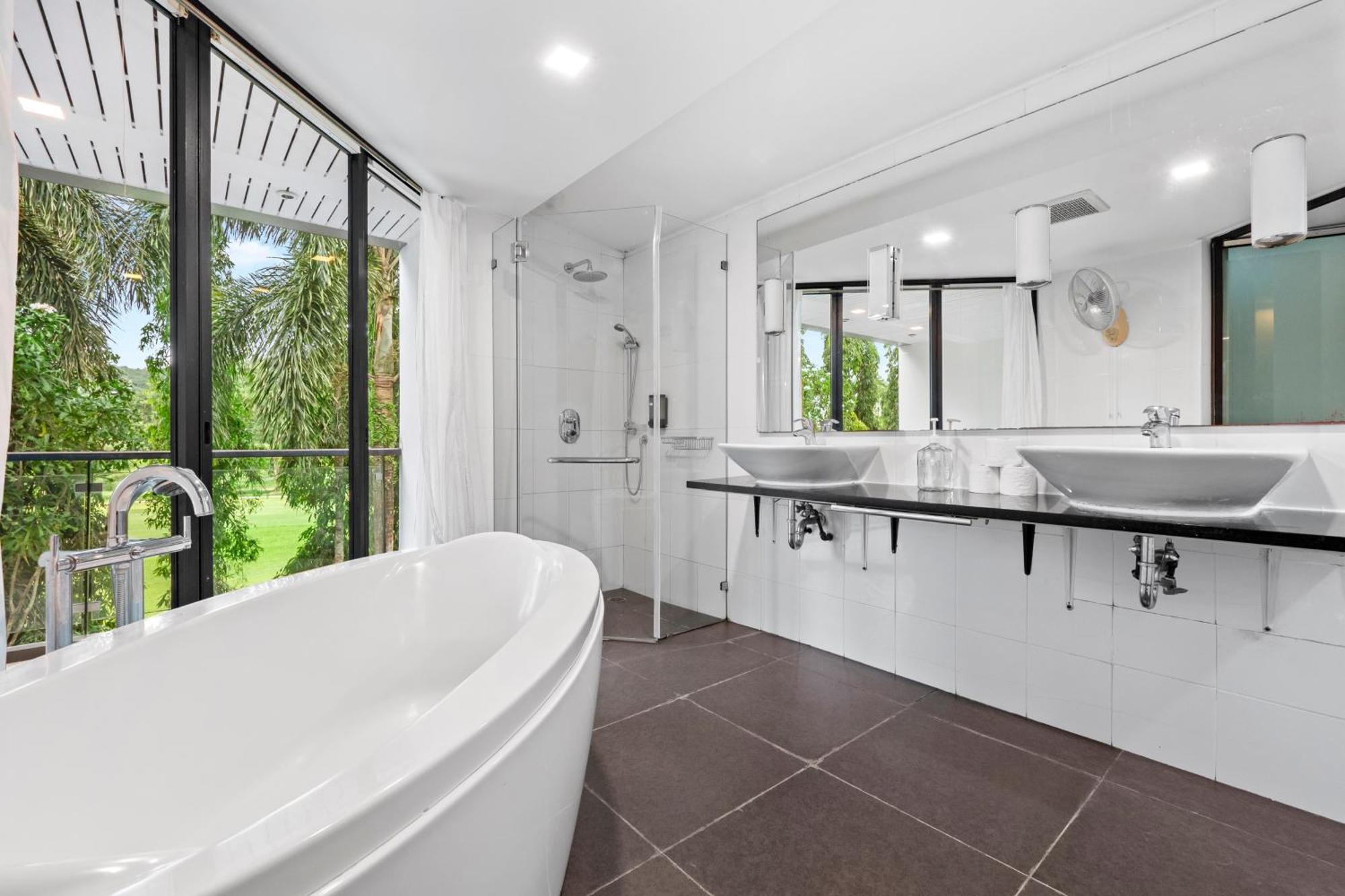 The Fairways - 4 Bedroom For 10 Guests - 7kms To Patong Villa *