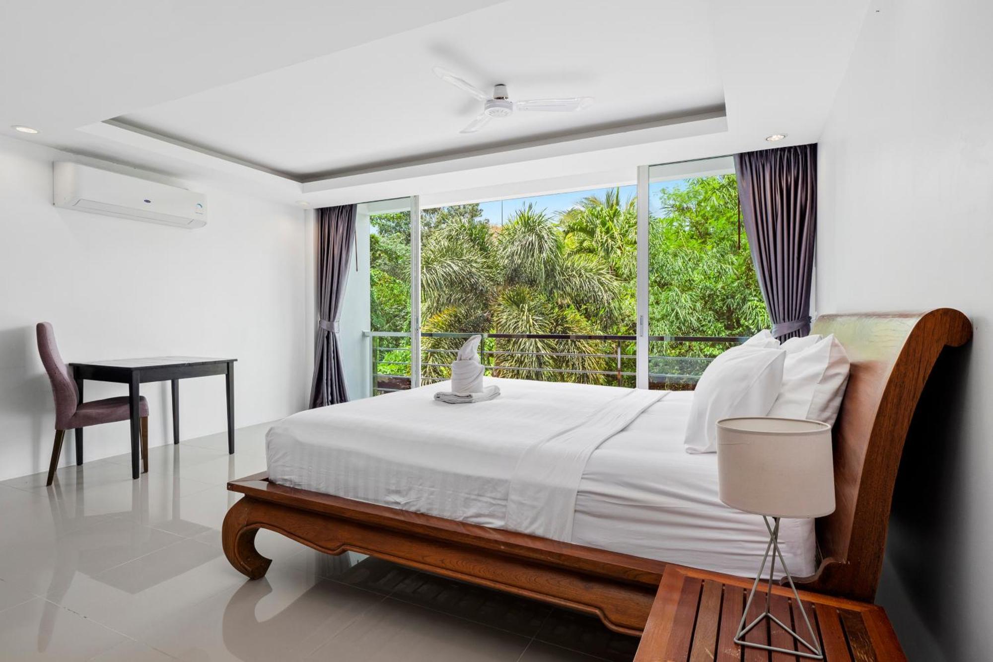 4 Bedrooms & Bathroom For Up To 12 Guests 7kms To Patong At The Fairways Golf
