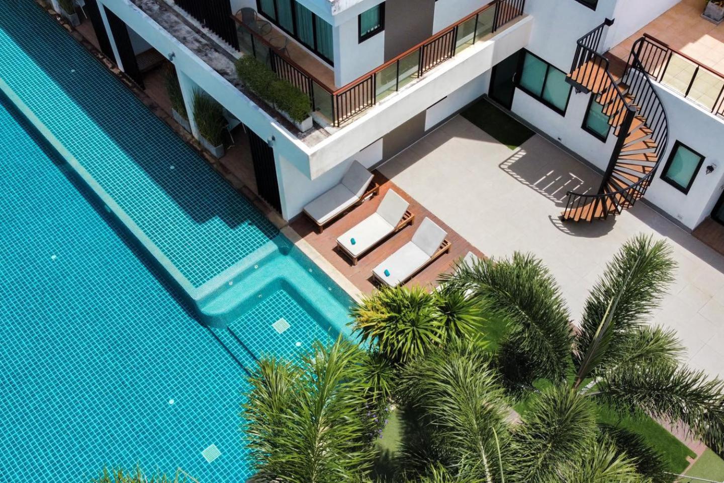 Hotel The Pago Design Phuket-sha 4*