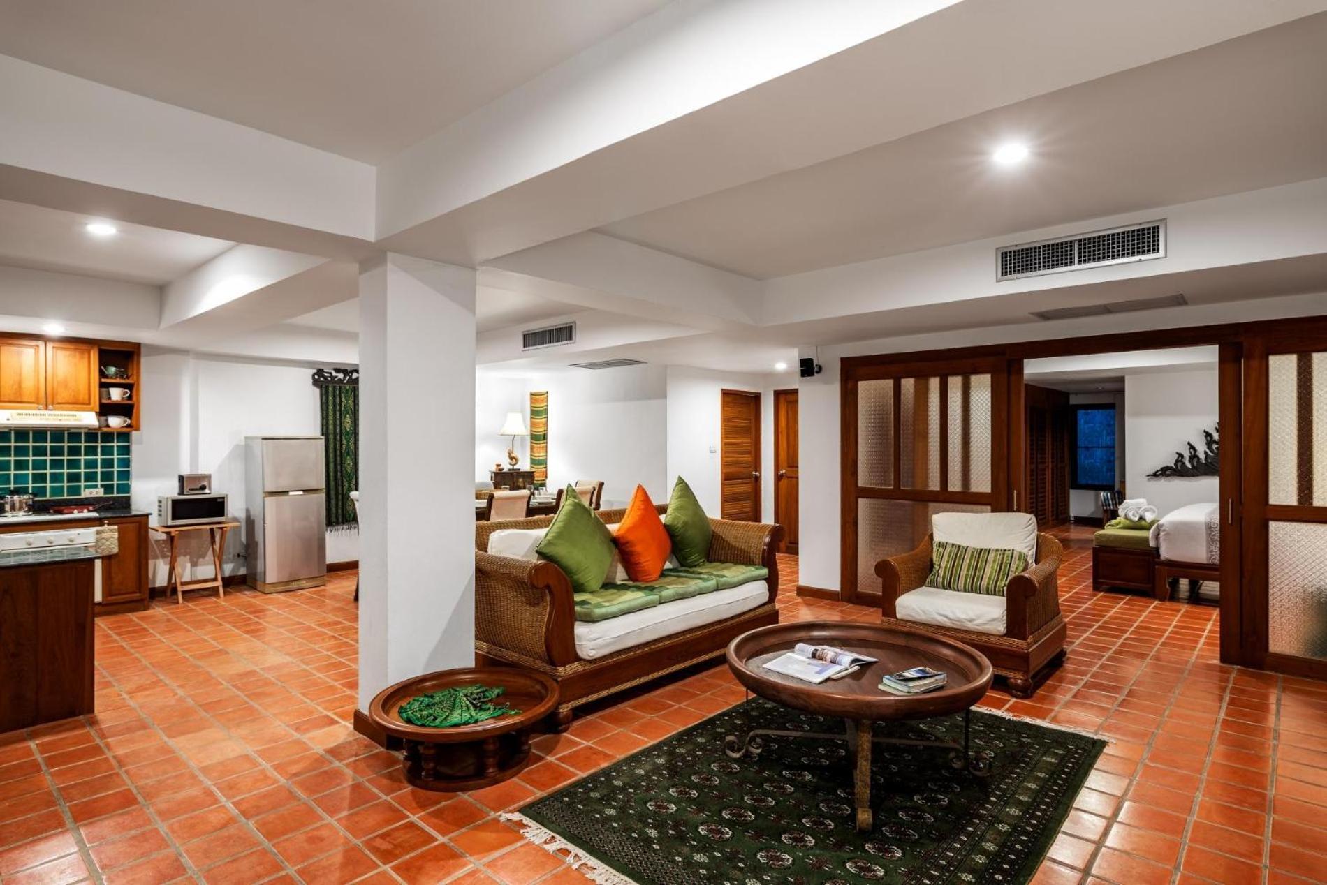 The Sands 2 Bedroom Naiharn * Nai Harn