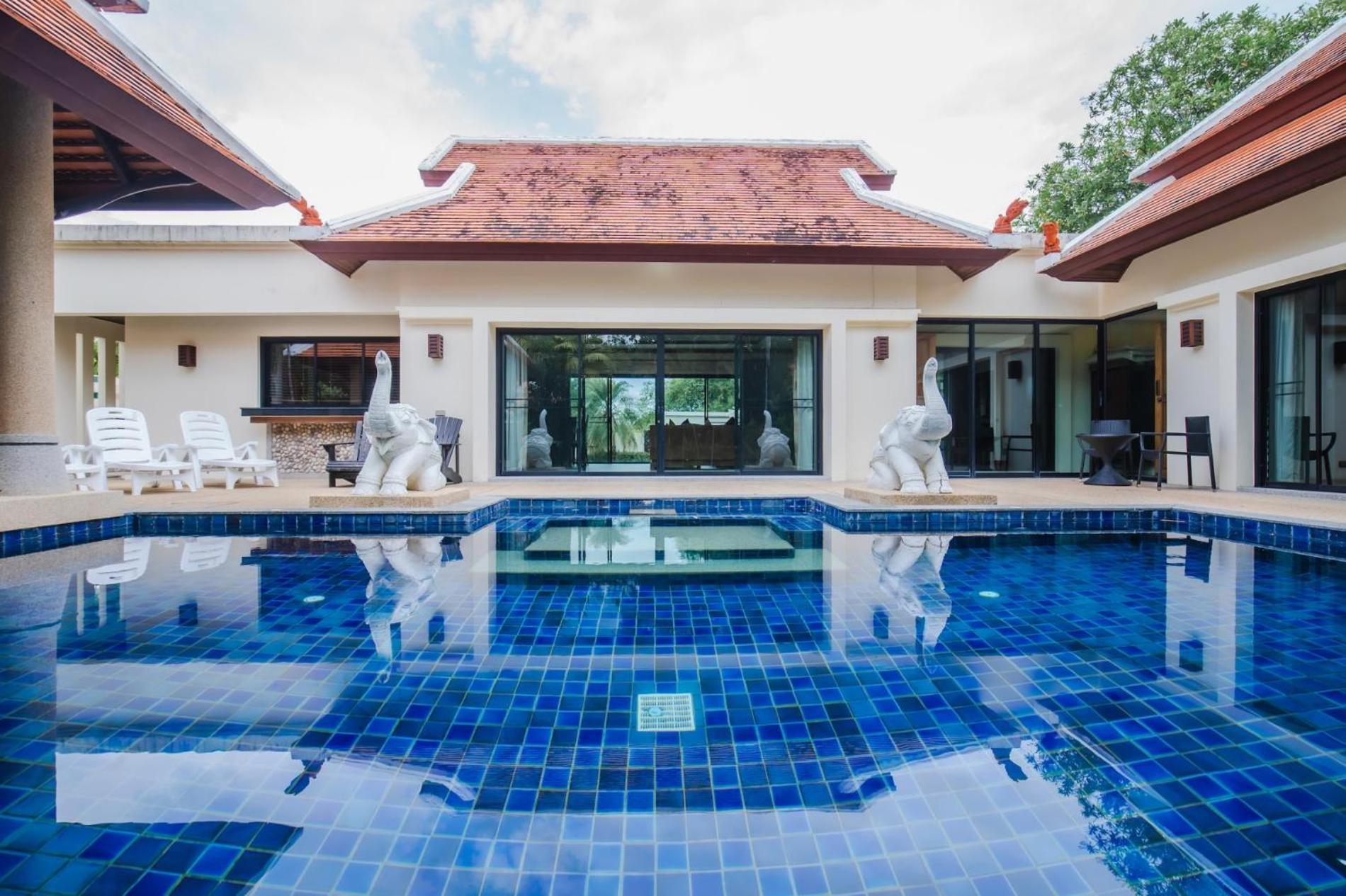Lotus Pool Rawai