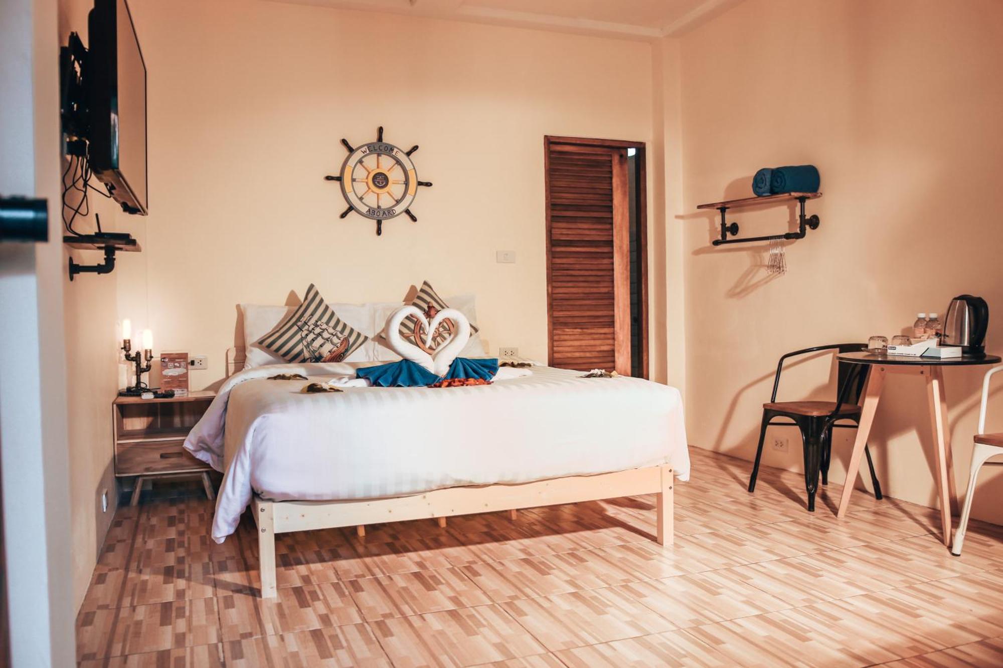 Namphung Phuket Boutique Aparthotel 4*
