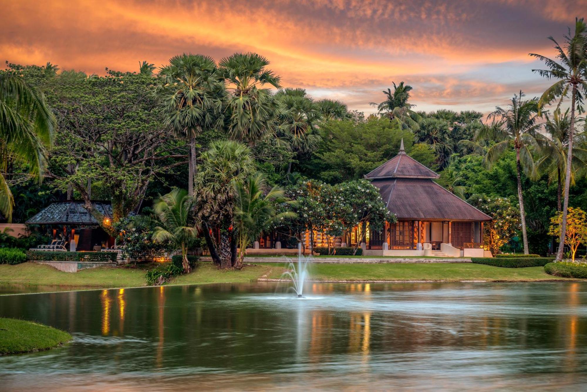 Pullman Phuket Beach Resort 5*