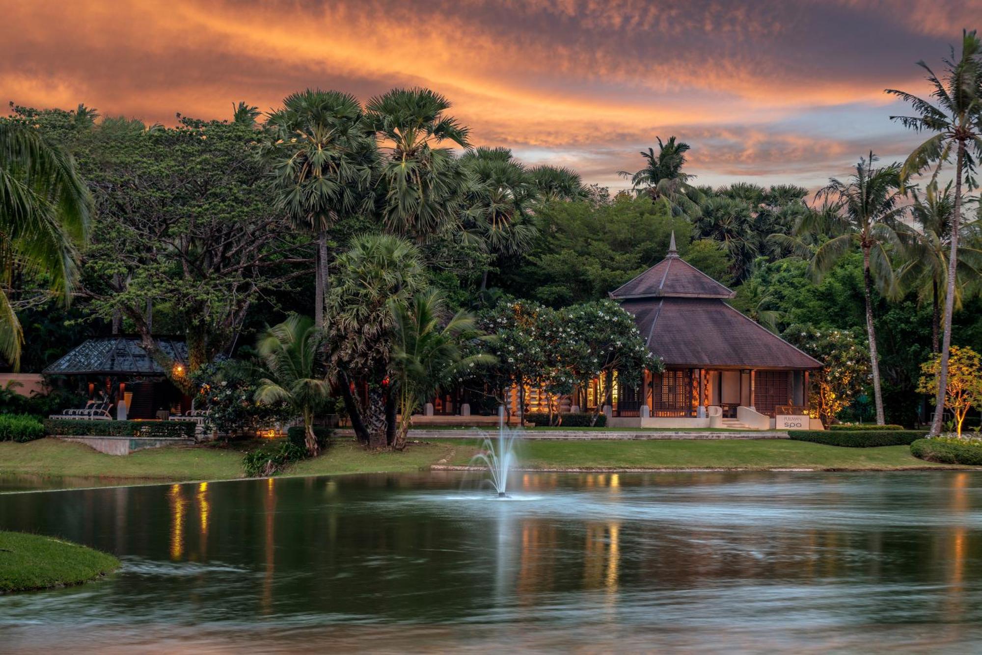 Pullman Phuket Beach Karon