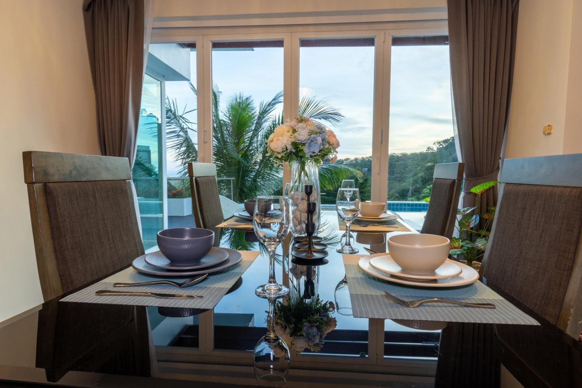 Cozy 5br Stunning Seaviews Villa *