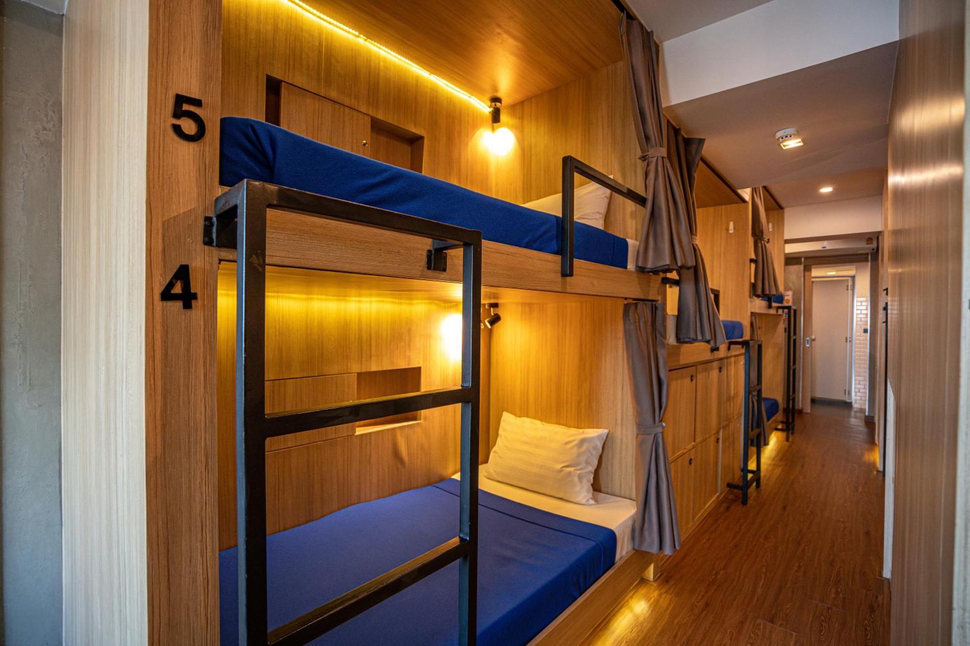 Poshtel (adults Only)