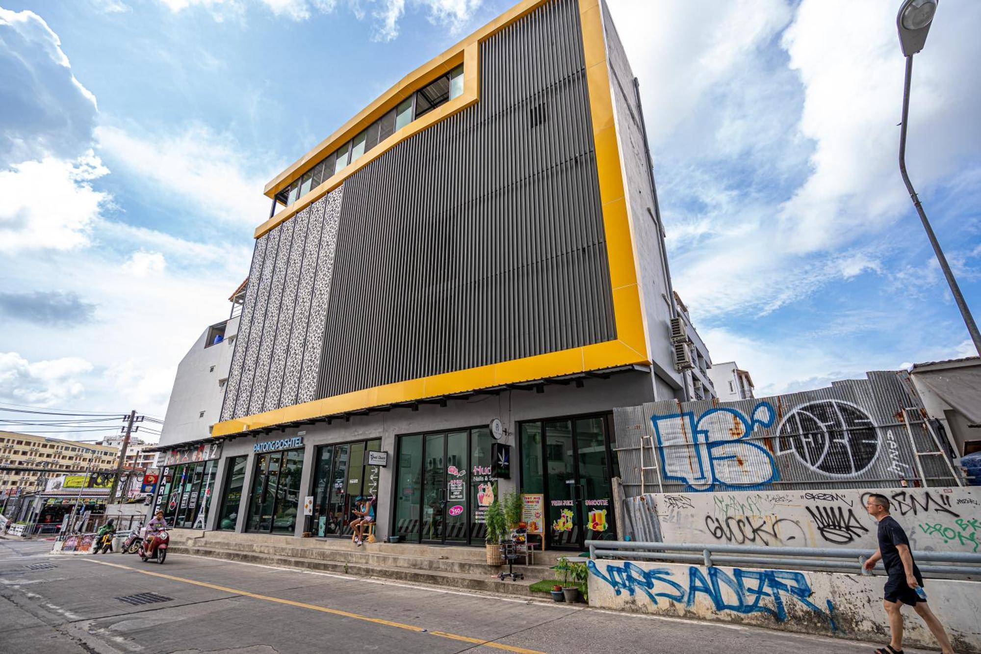 Hostel Poshtel (adults Only)