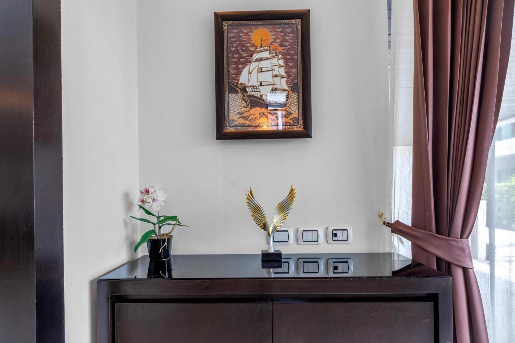 Kamala Villa: Spacious 2-bedroom With Private 13m Pool Phuket