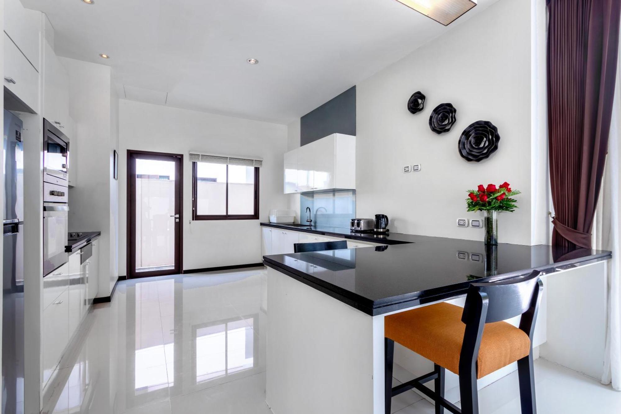 Villa Kamala Villa: Spacious 2-bedroom With Private 13m Pool *