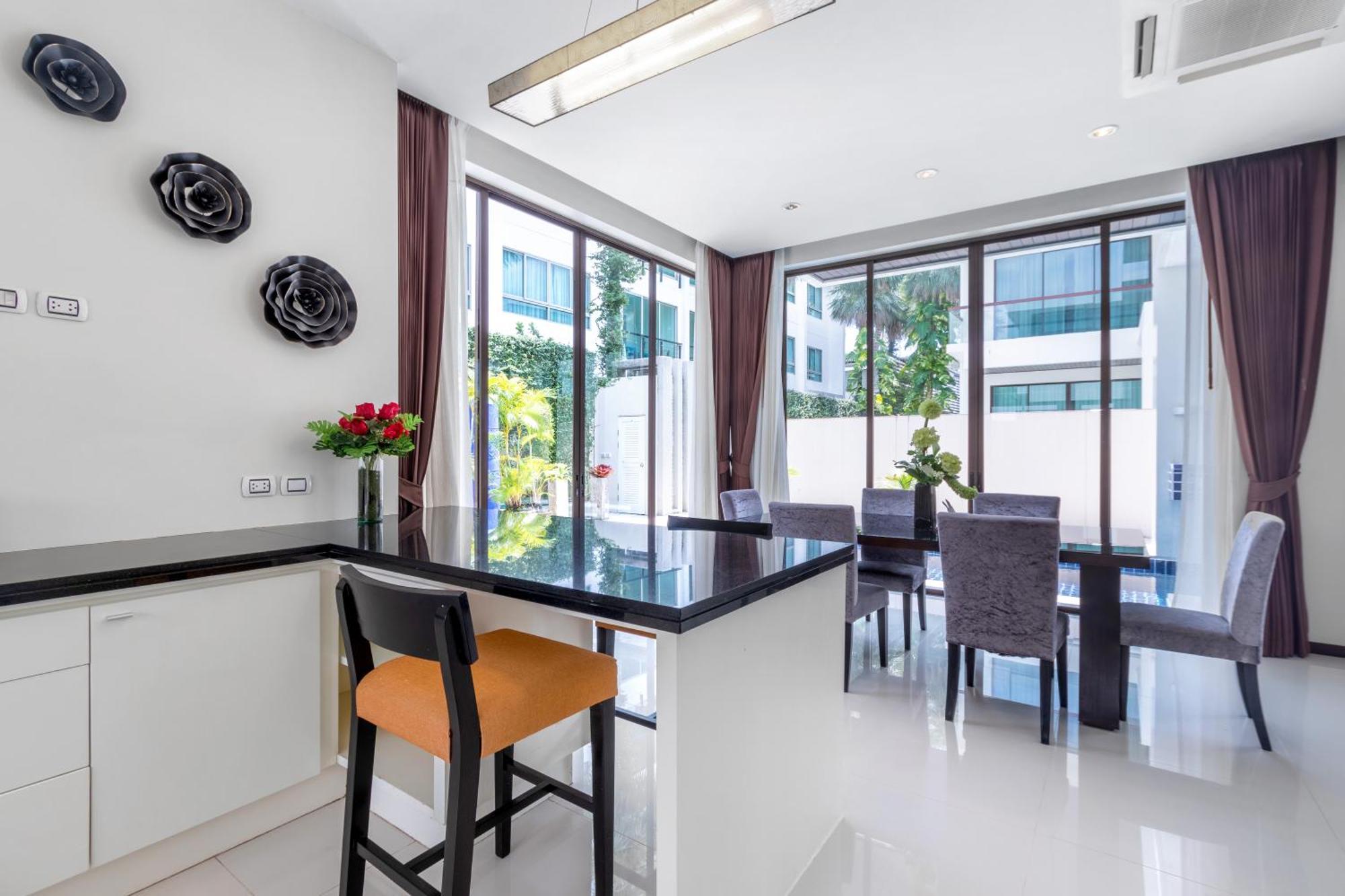 Kamala Villa: Spacious 2-bedroom With Private 13m Pool