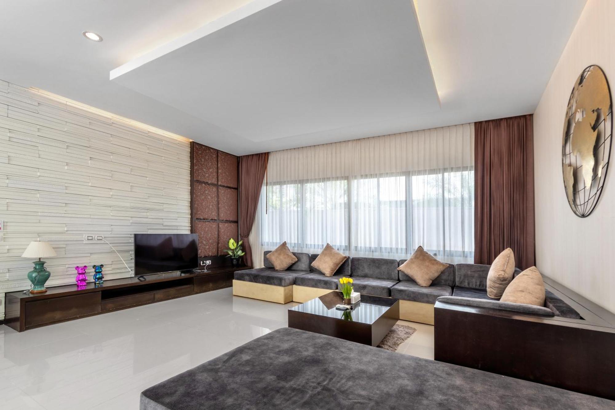 Kamala Villa: Spacious 2-bedroom With Private 13m Pool Phuket
